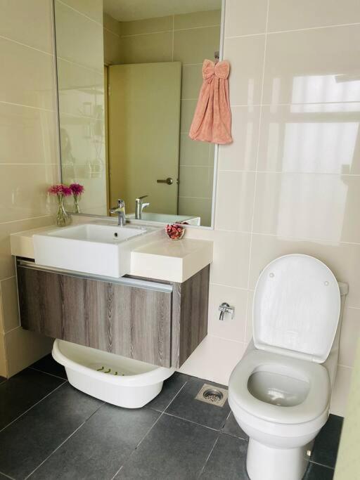 S01 MidValley Mosaic Southkey 2BR High Floor