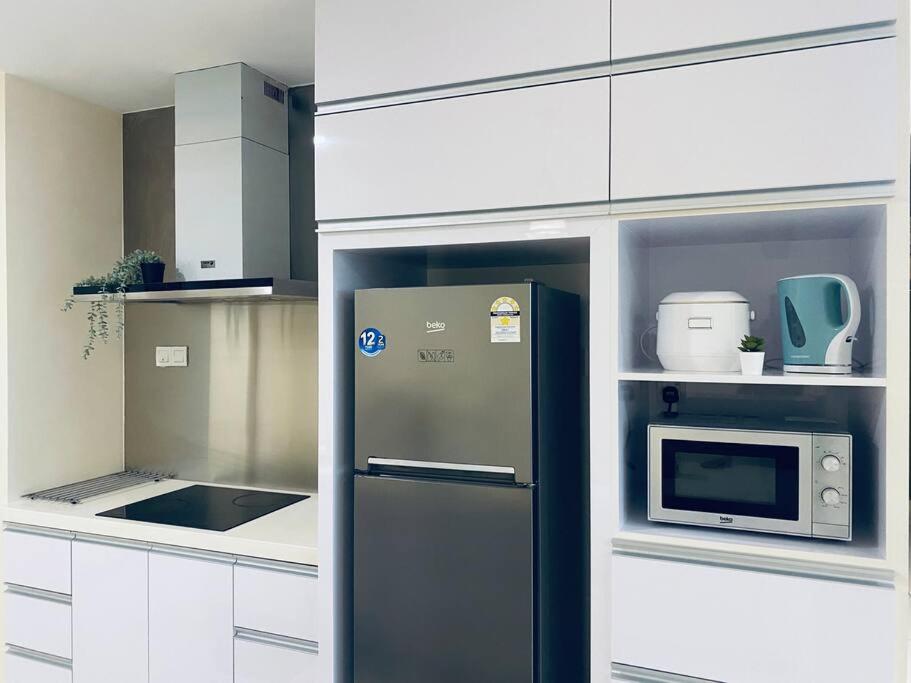 S01 MidValley Mosaic Southkey 2BR High Floor