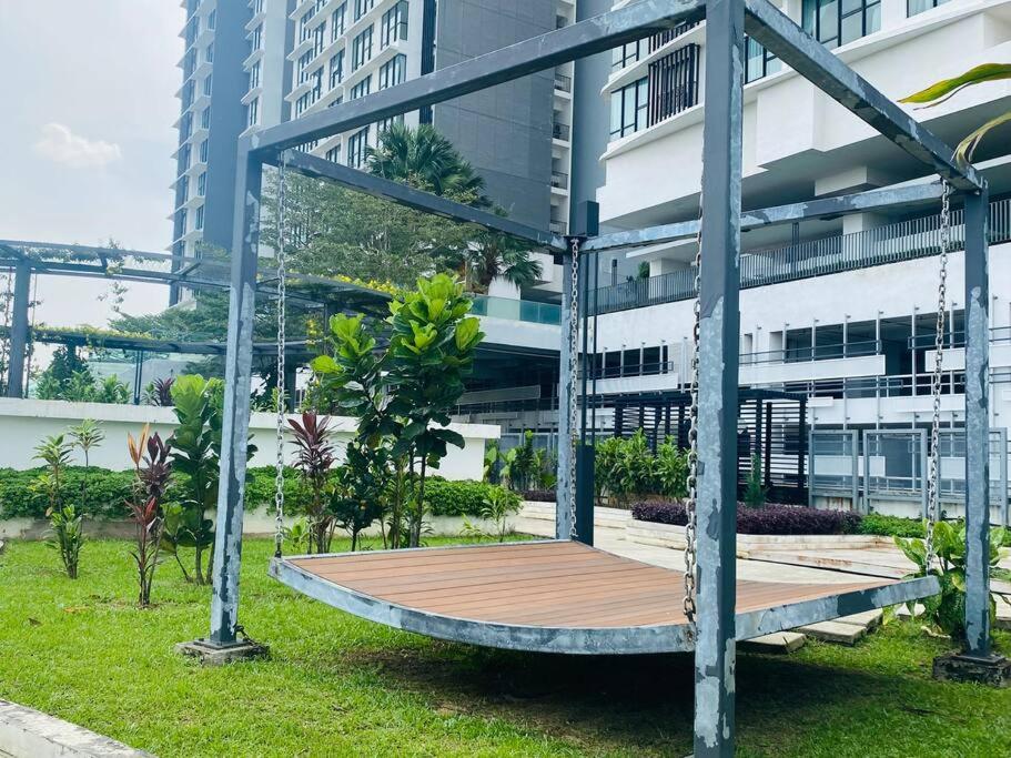 S01 MidValley Mosaic Southkey 2BR High Floor