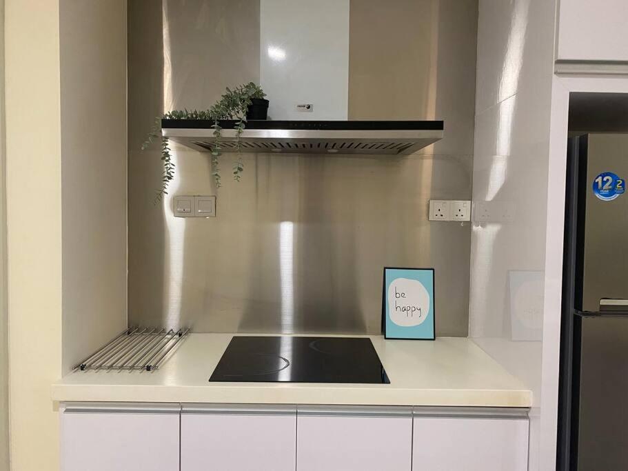 S01 MidValley Mosaic Southkey 2BR High Floor