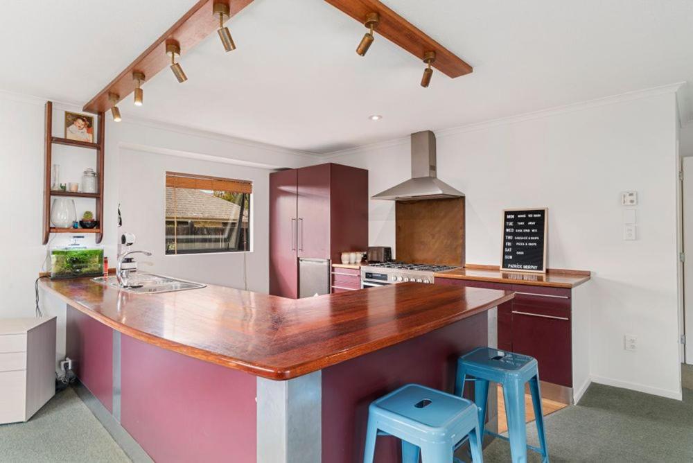 The Iron Gate Family Hideaway - Pet Friendly view 2