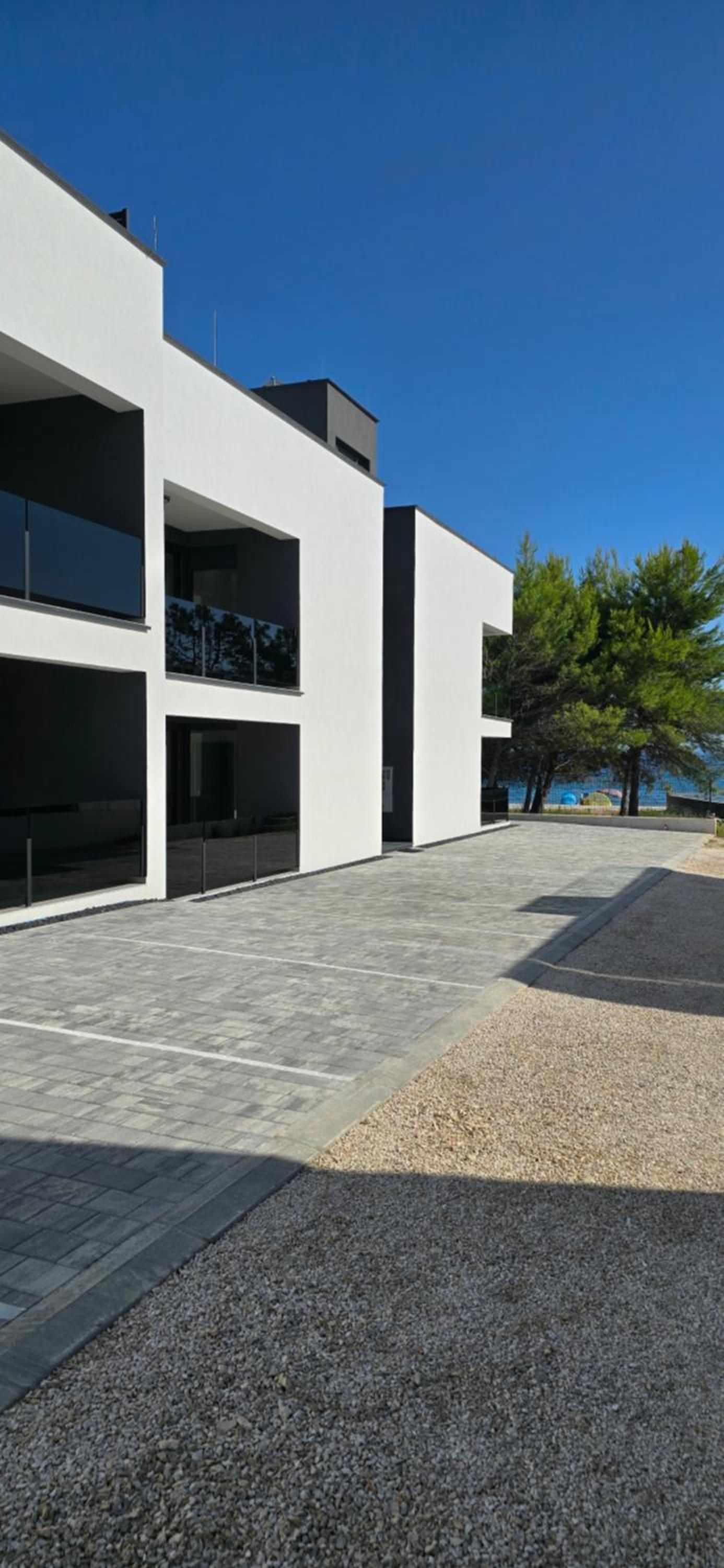 Miliva Apartments