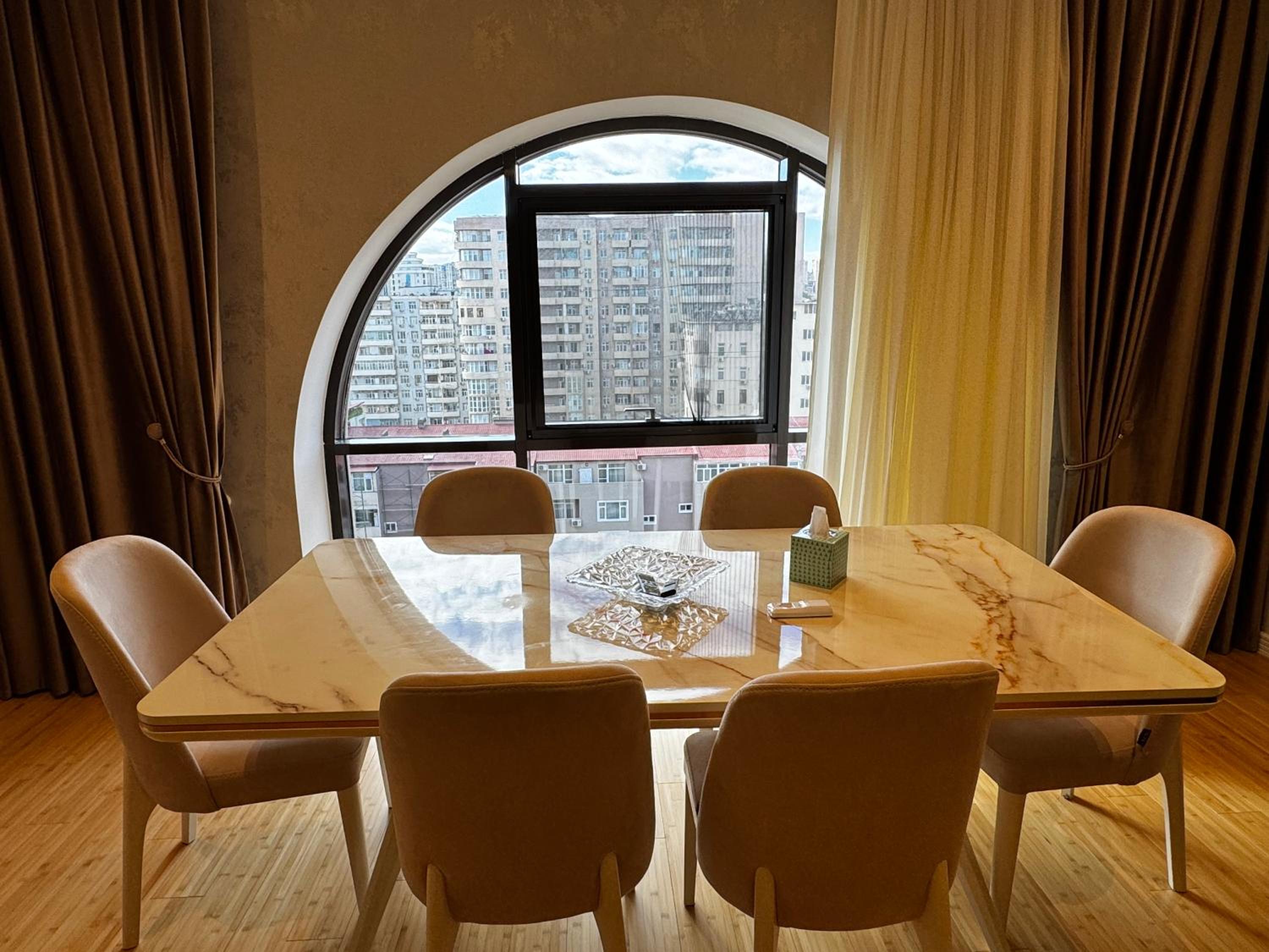 Deluxe Palace apartments