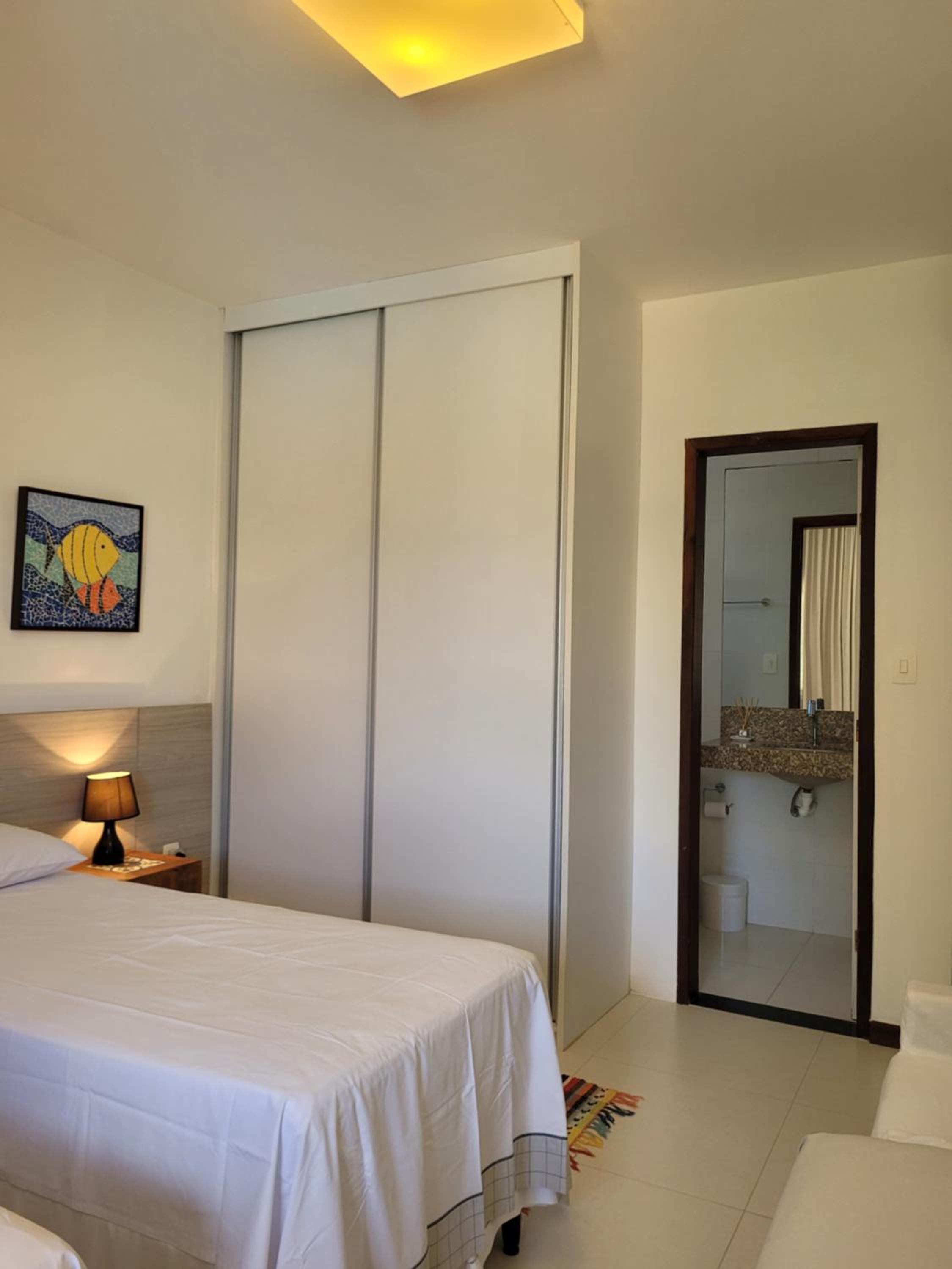 Guarajuba, 5 suites e piscina