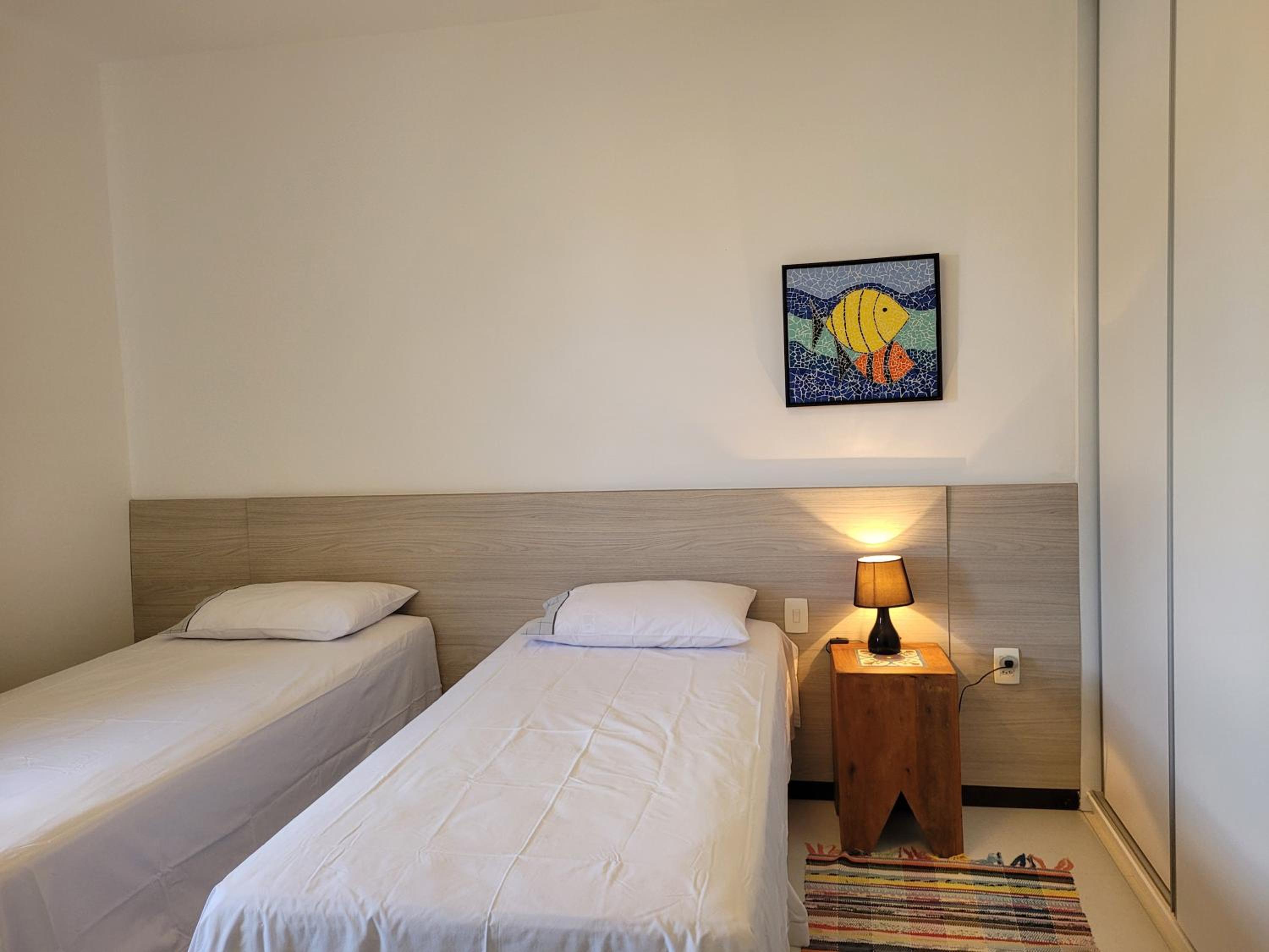Guarajuba, 5 suites e piscina