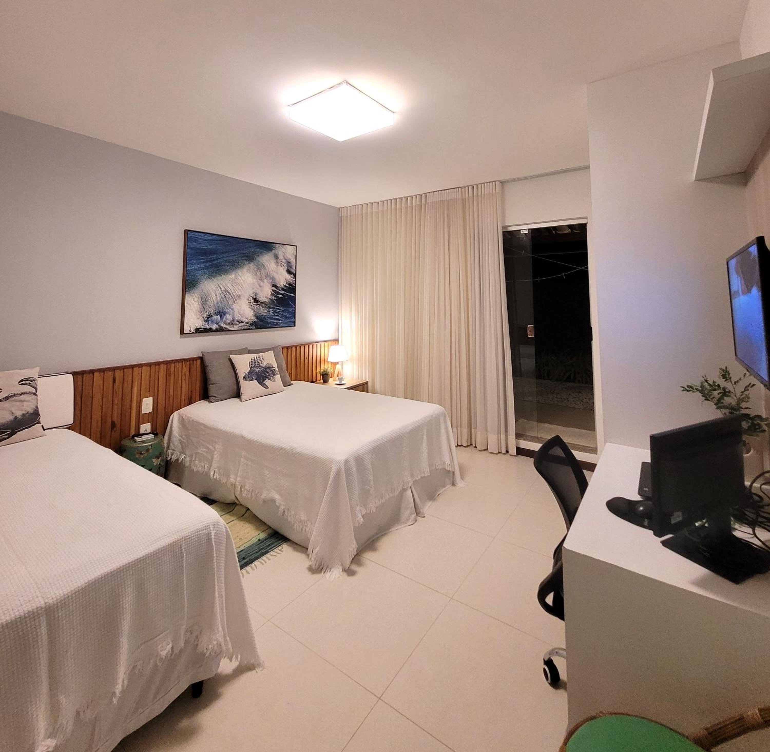 Guarajuba, 5 suites e piscina