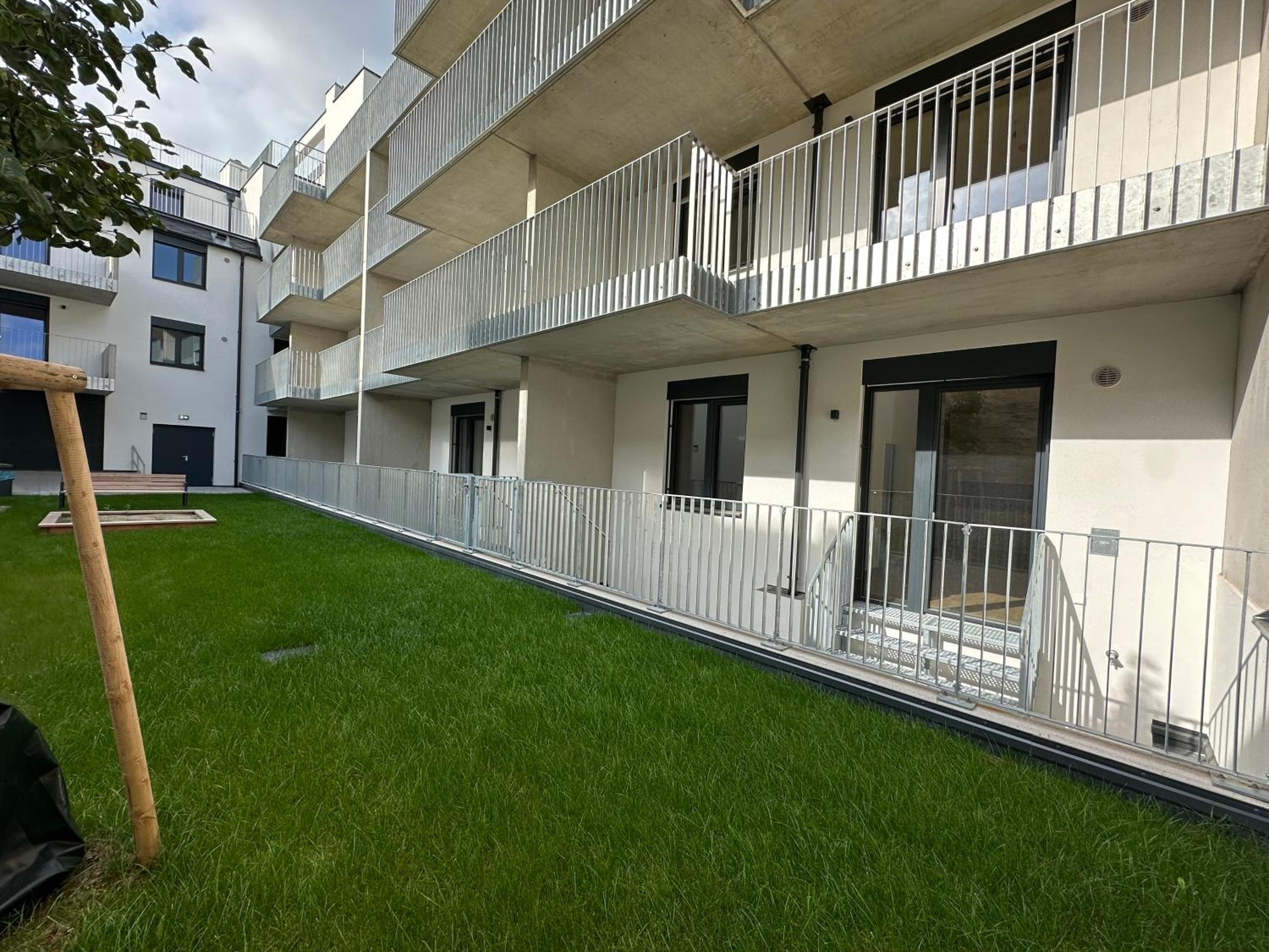 Schönbrunn Garden Apartments