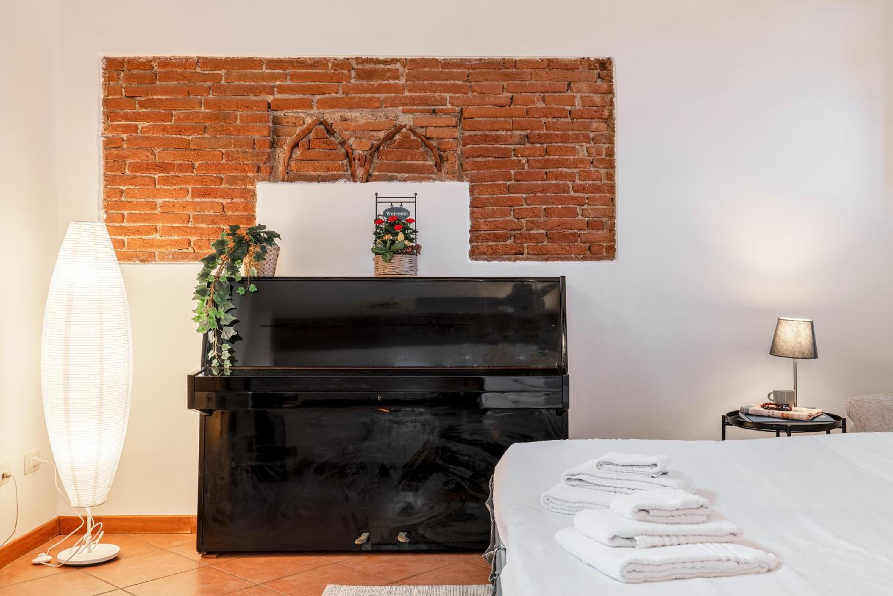 Terrace Apartment a 7 min da Stazione e Centro