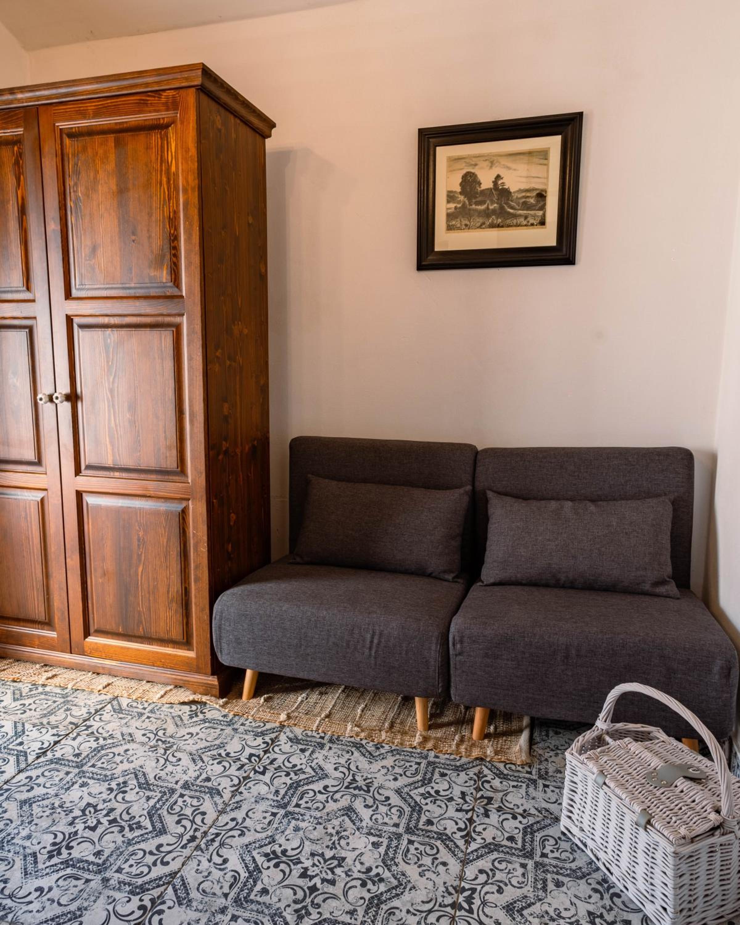 Luxusní apartmán s krbem - Kunratické Švýcarsko