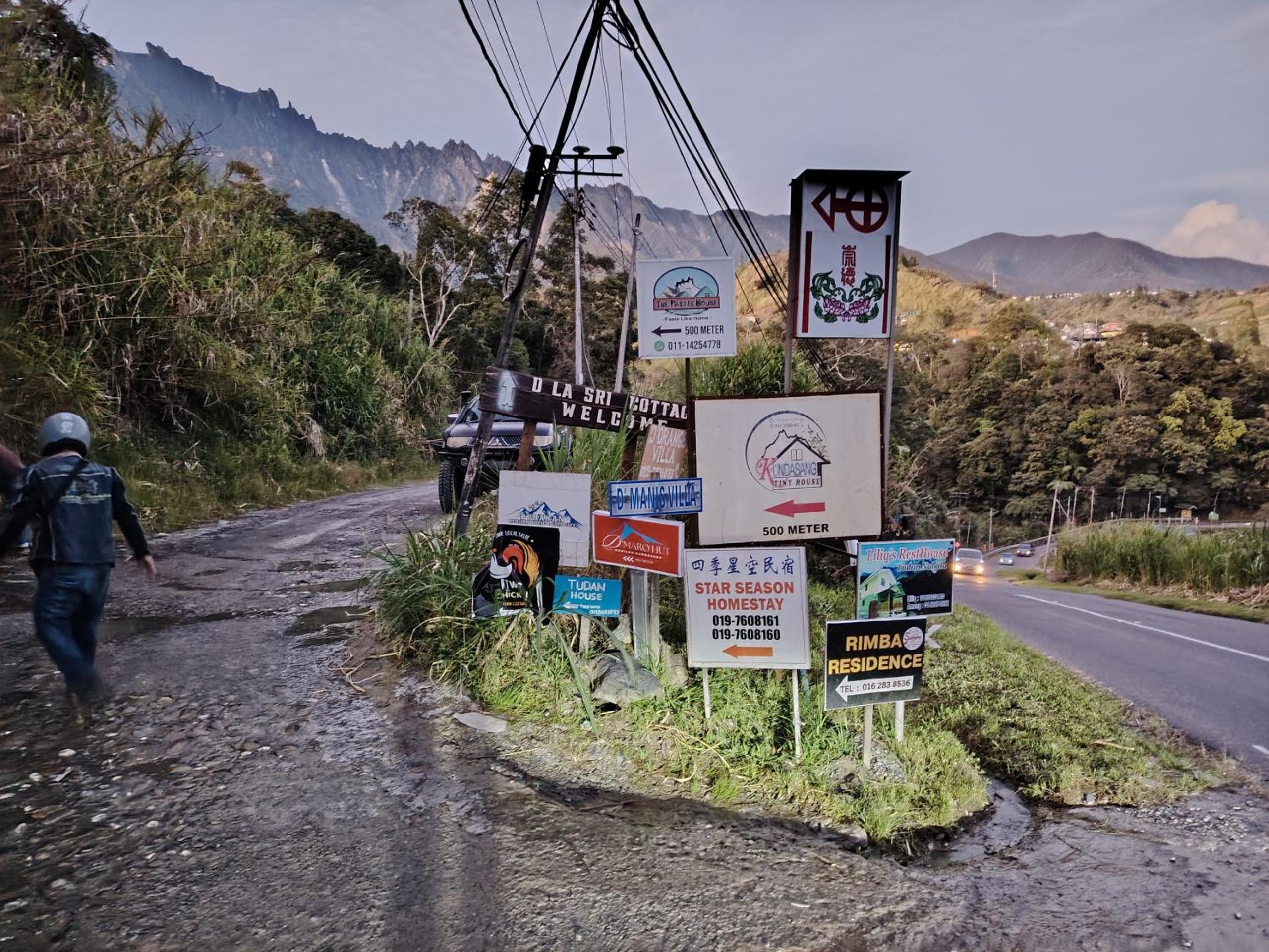 D'Maro Hut Mesilou view 2