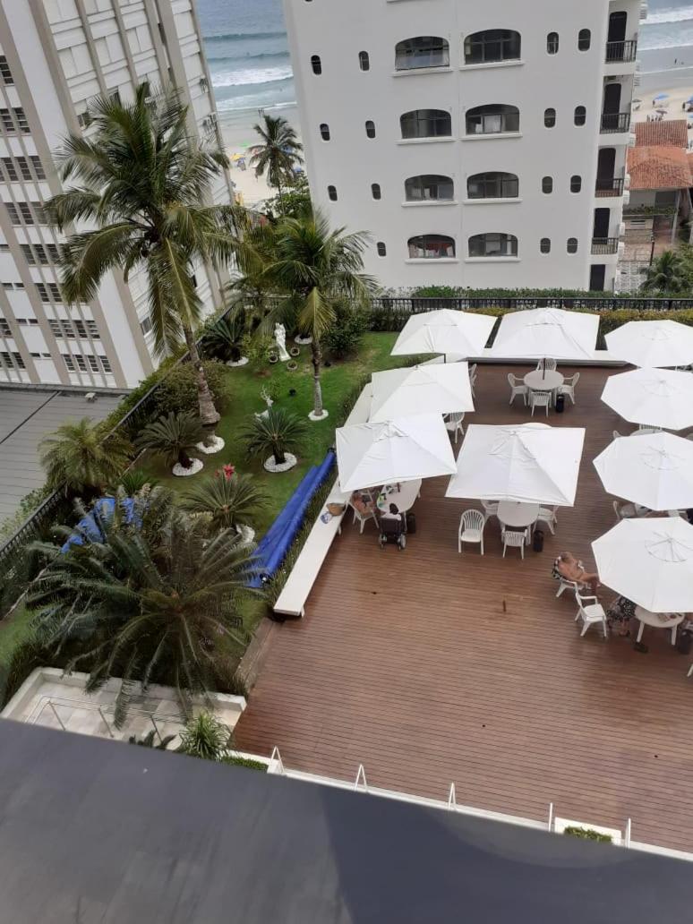 Ap Pitangueiras com vista deslumbrante pro mar lazer completo garagem e perto de tudo