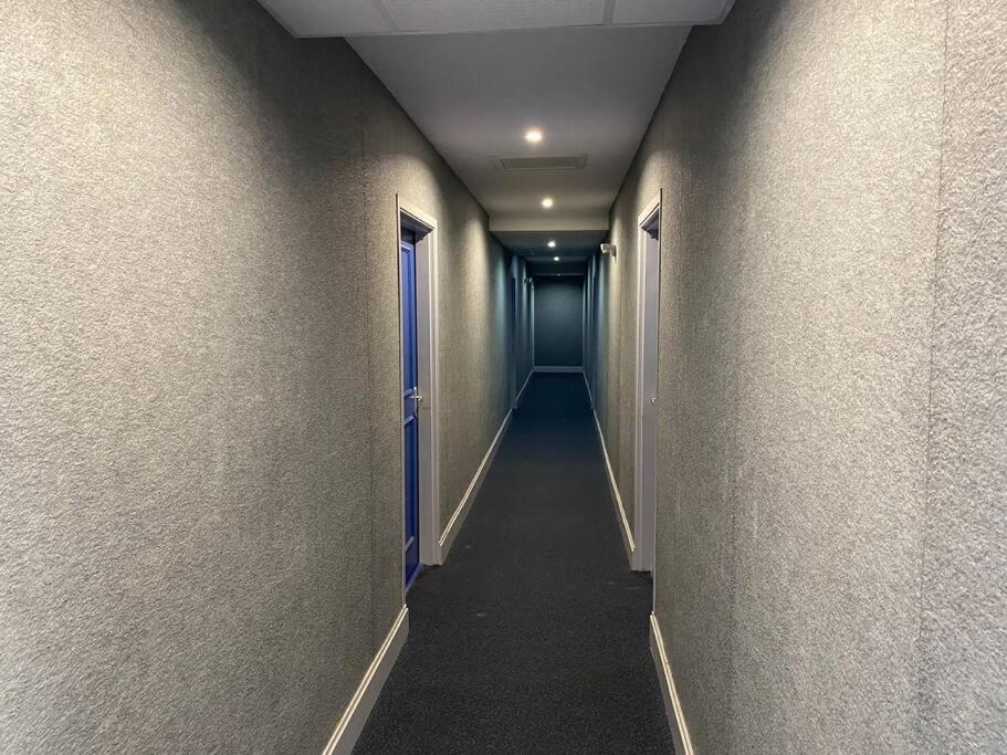 Le Voyage Bleu, Clim Parking