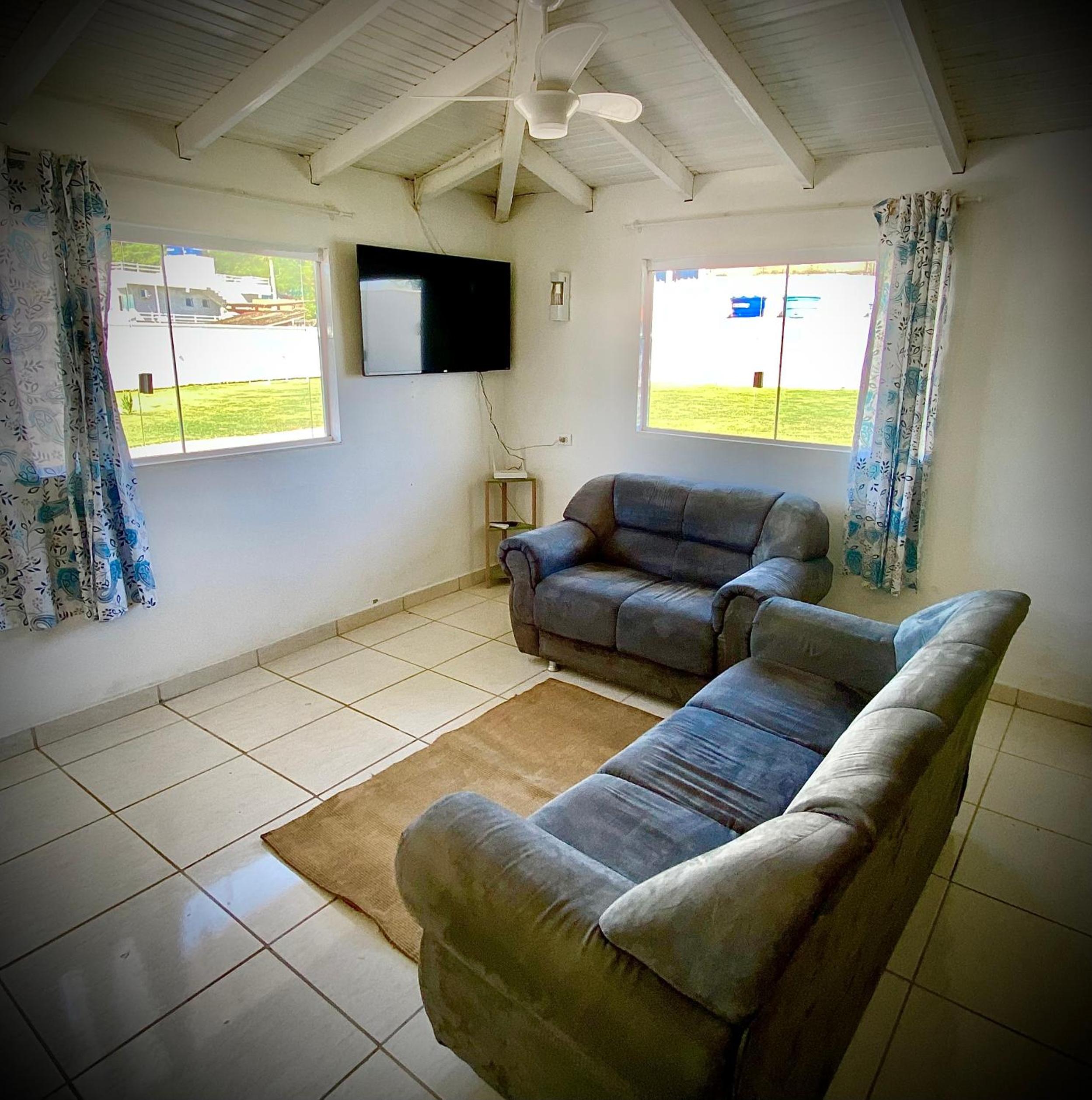 Casa com piscina, hidro e uma vista linda da lagoa