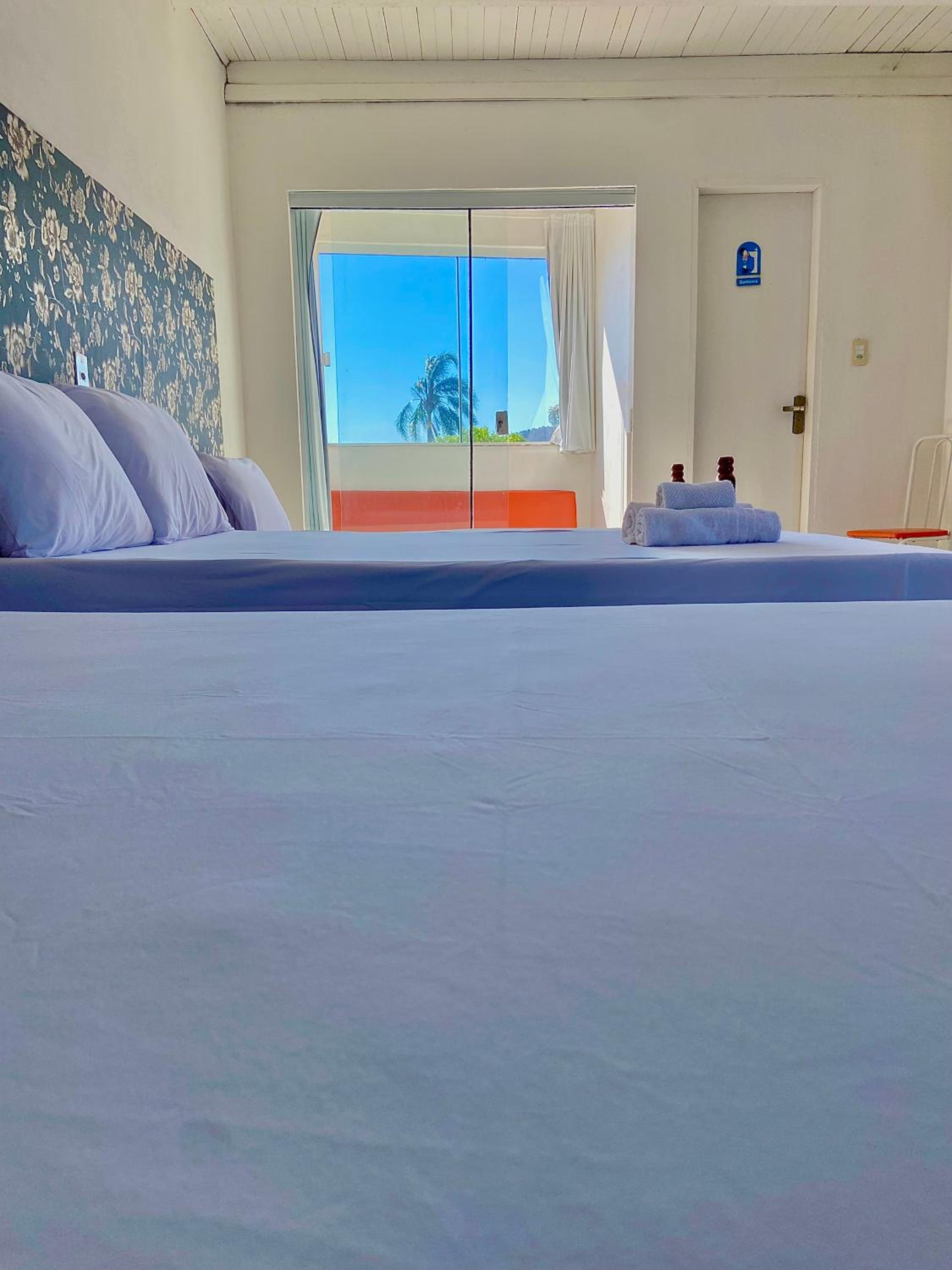 Casa com piscina, hidro e uma vista linda da lagoa