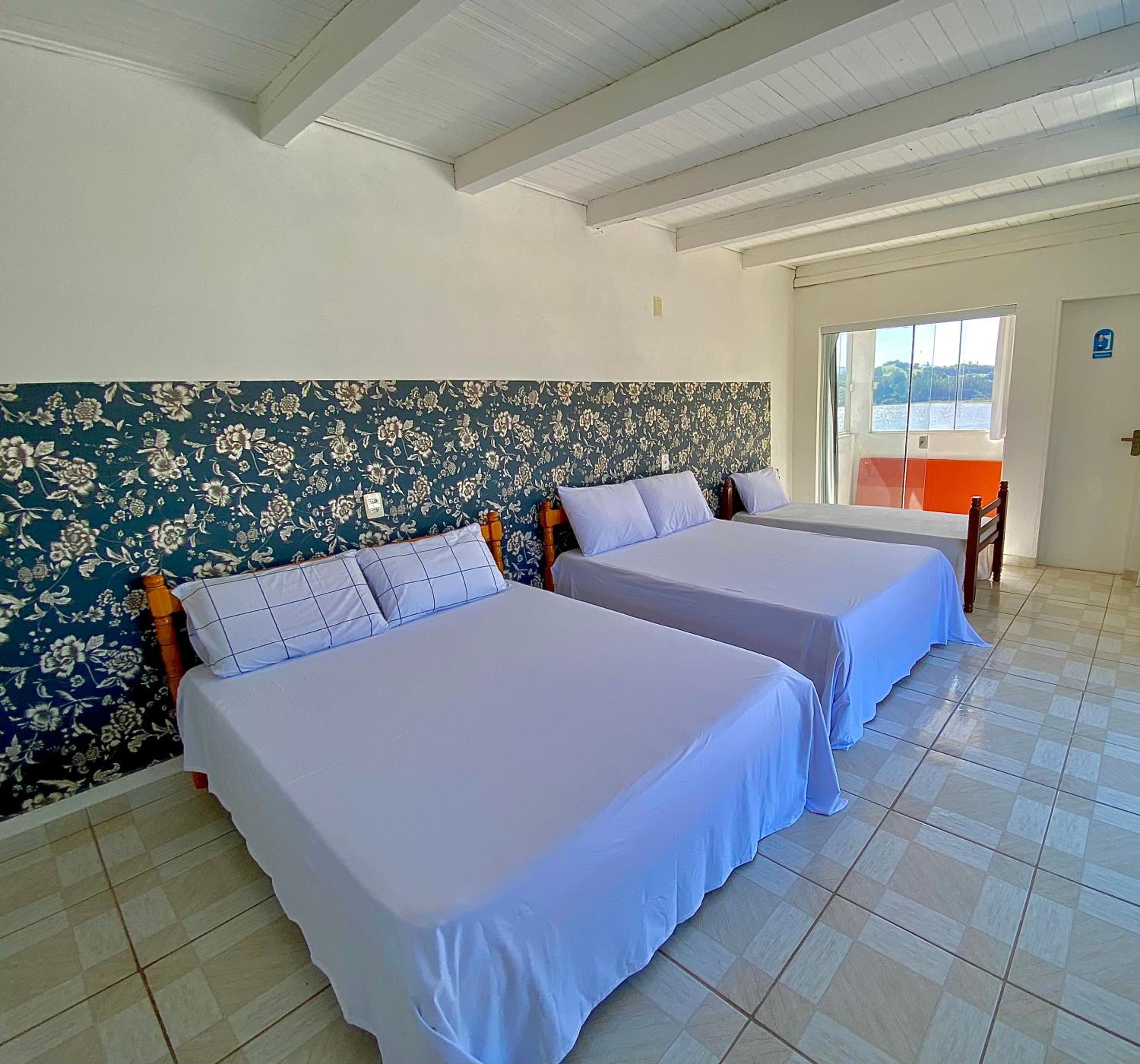 Casa com piscina, hidro e uma vista linda da lagoa