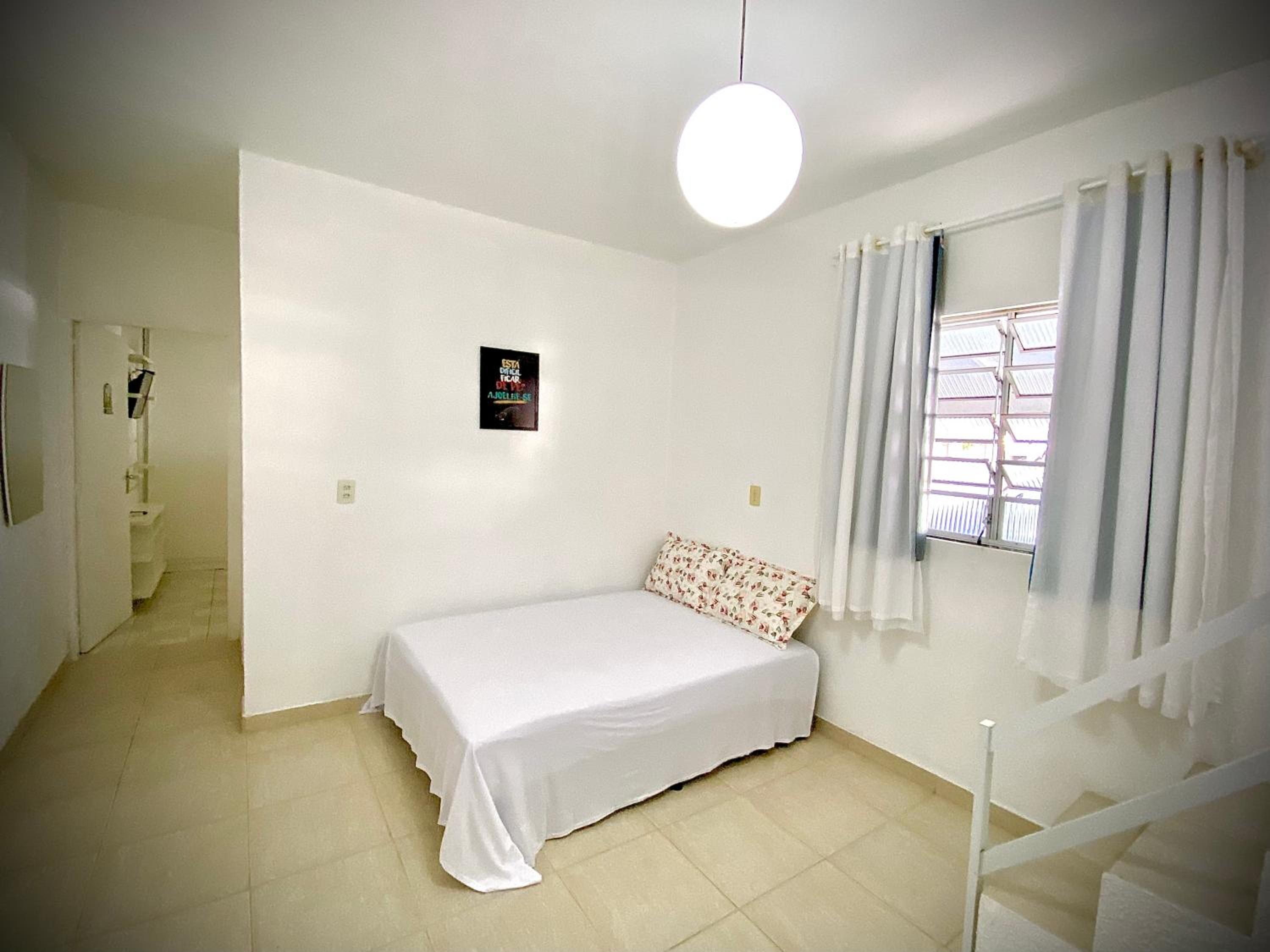 Casa com piscina, hidro e uma vista linda da lagoa