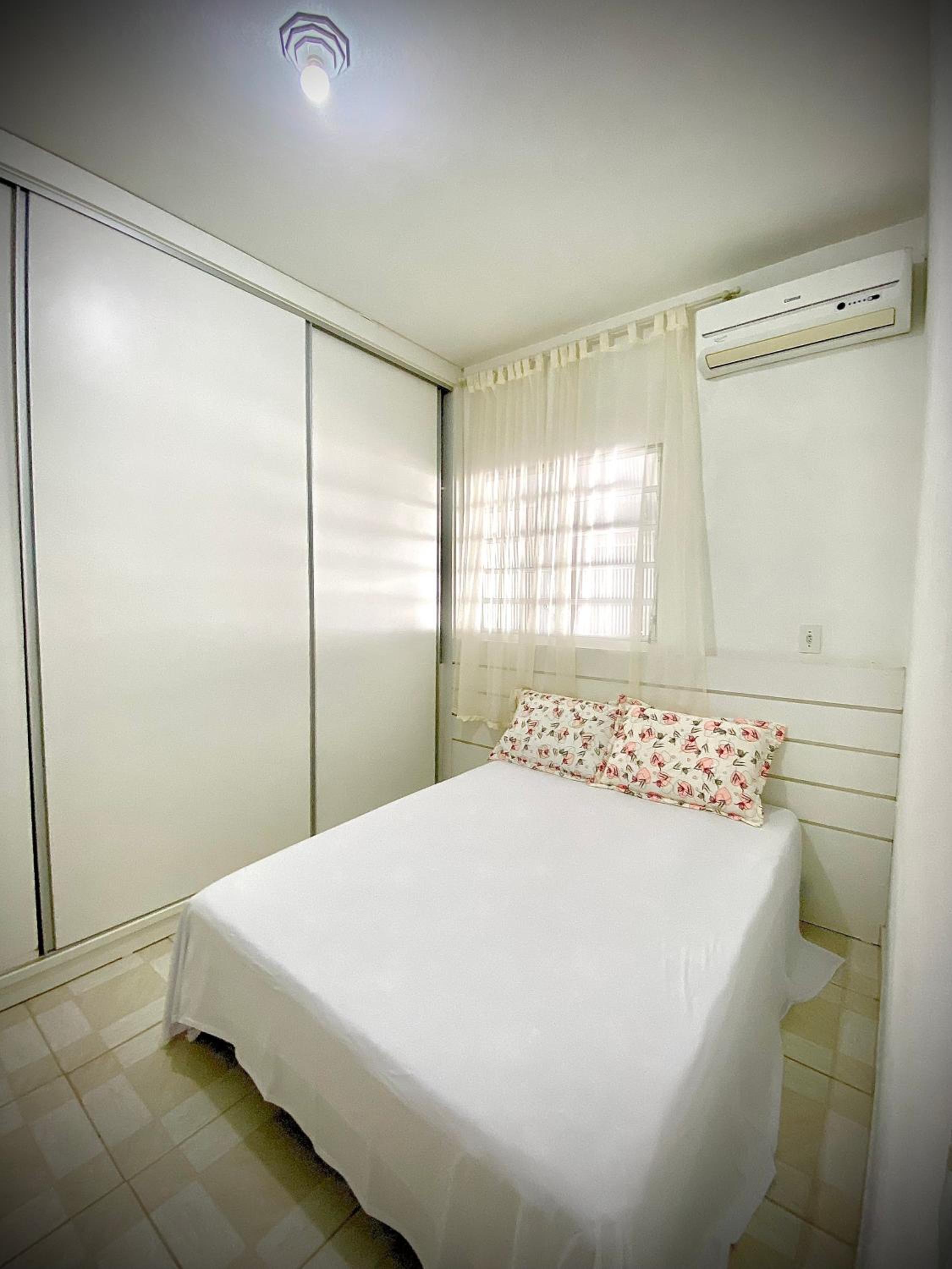 Casa com piscina, hidro e uma vista linda da lagoa
