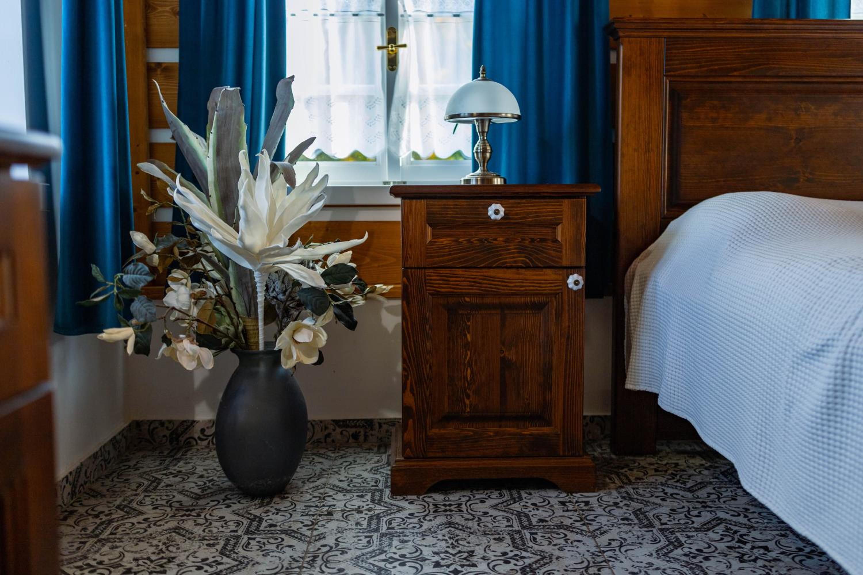 Luxusní apartmán s krbem - Kunratické Švýcarsko