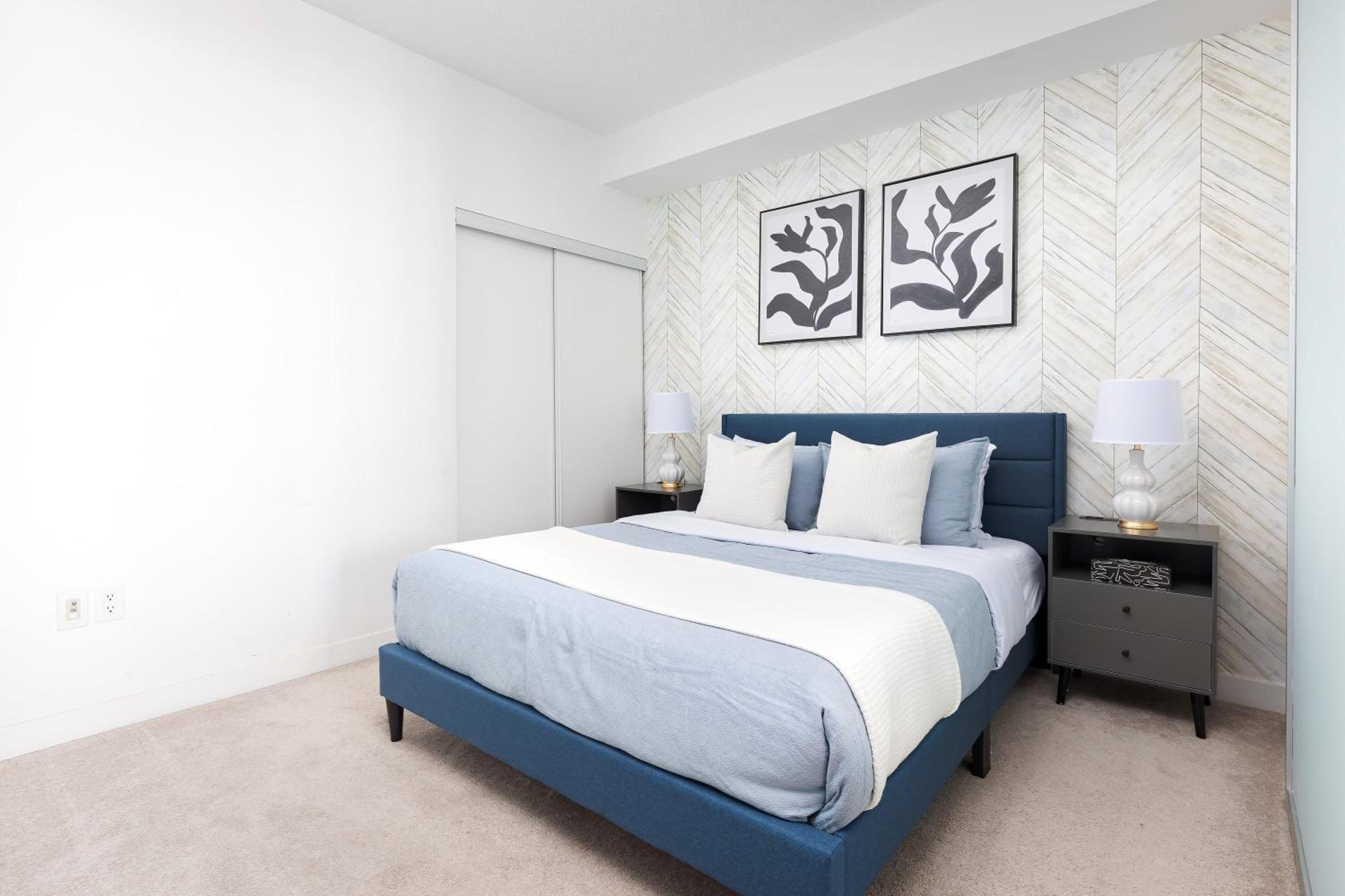 Lovely Condo by Rogers Centre