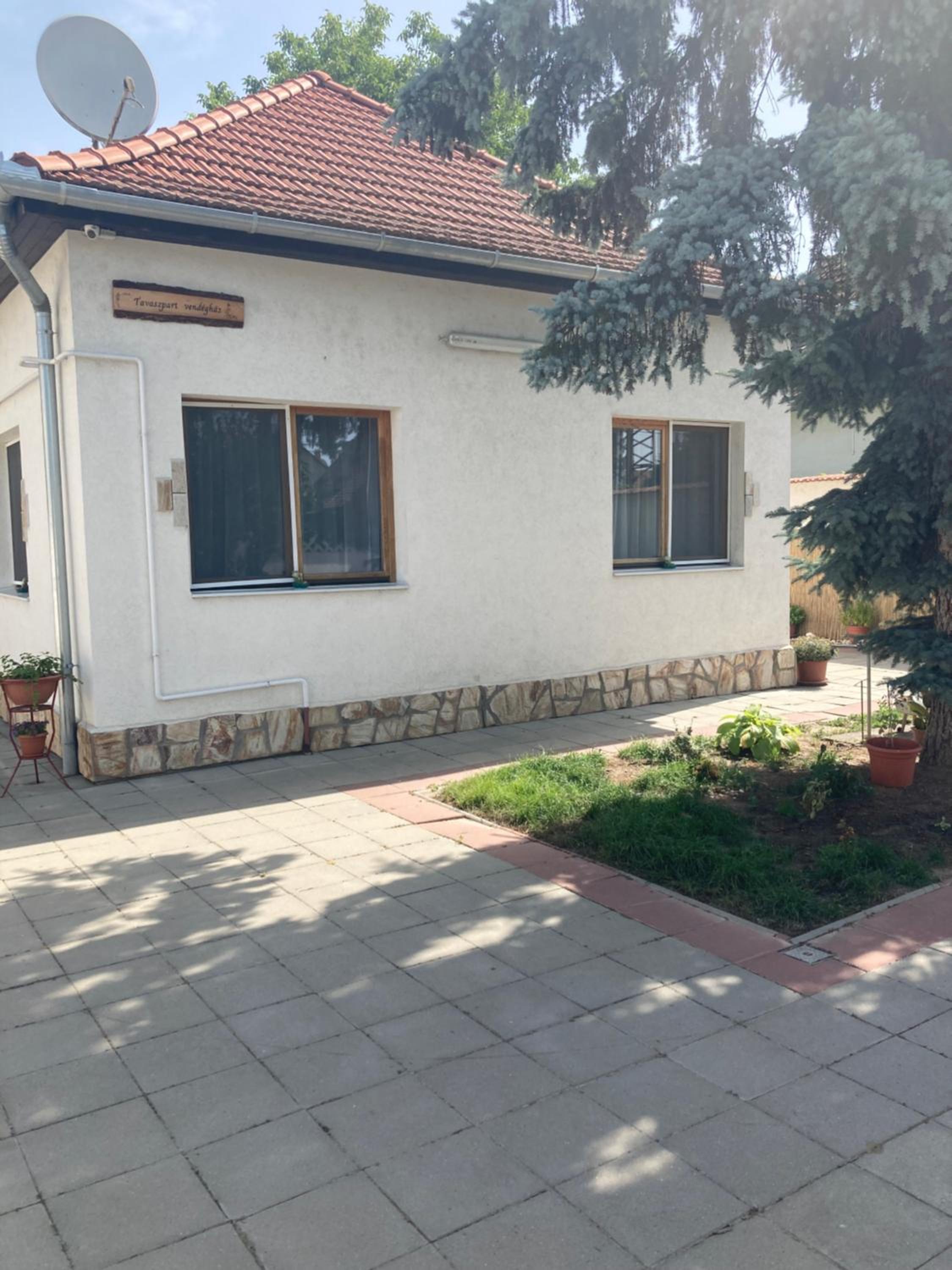 Tavaszpart Vendégház