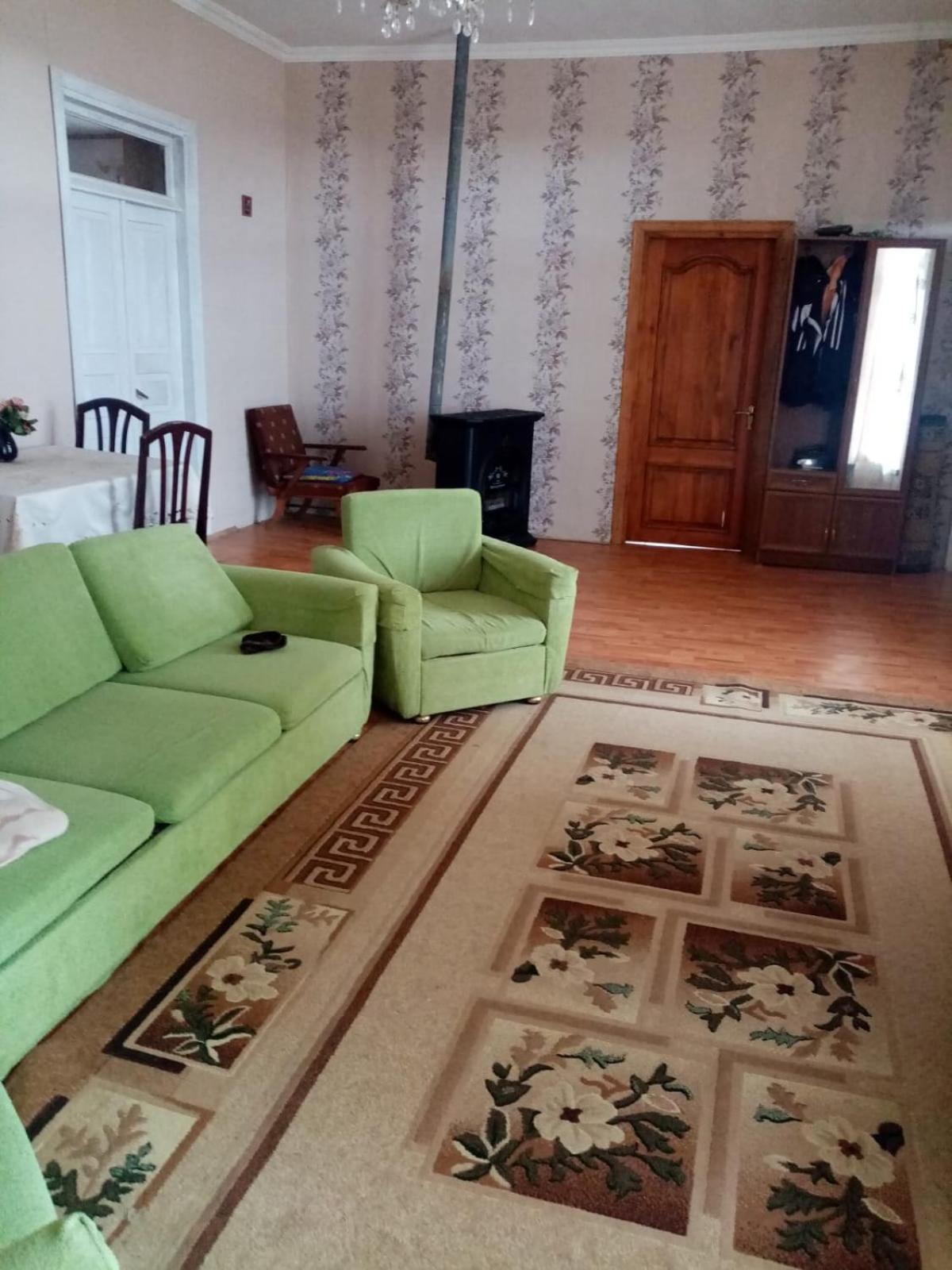 Lətif Bağ Evi