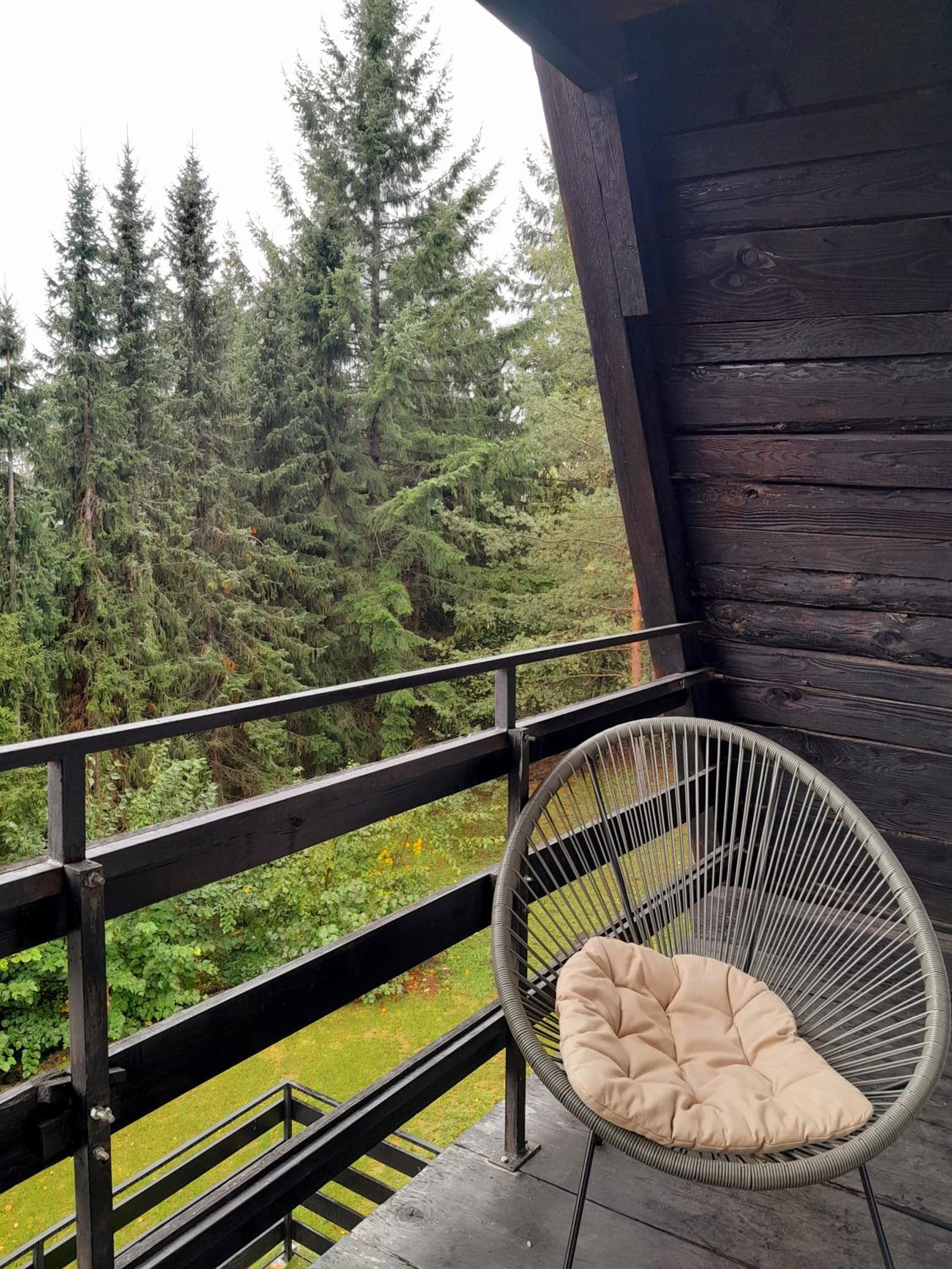 Pine tree cottage view 3