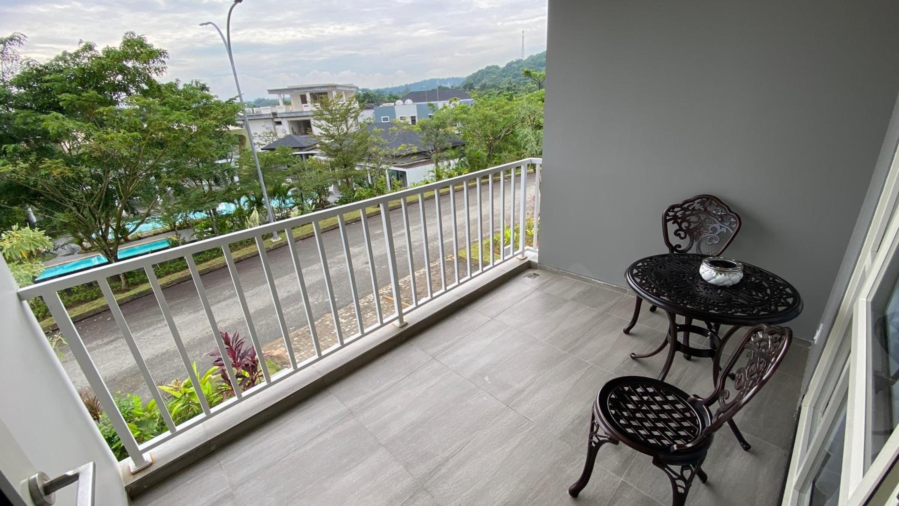 Stylish Home view 5