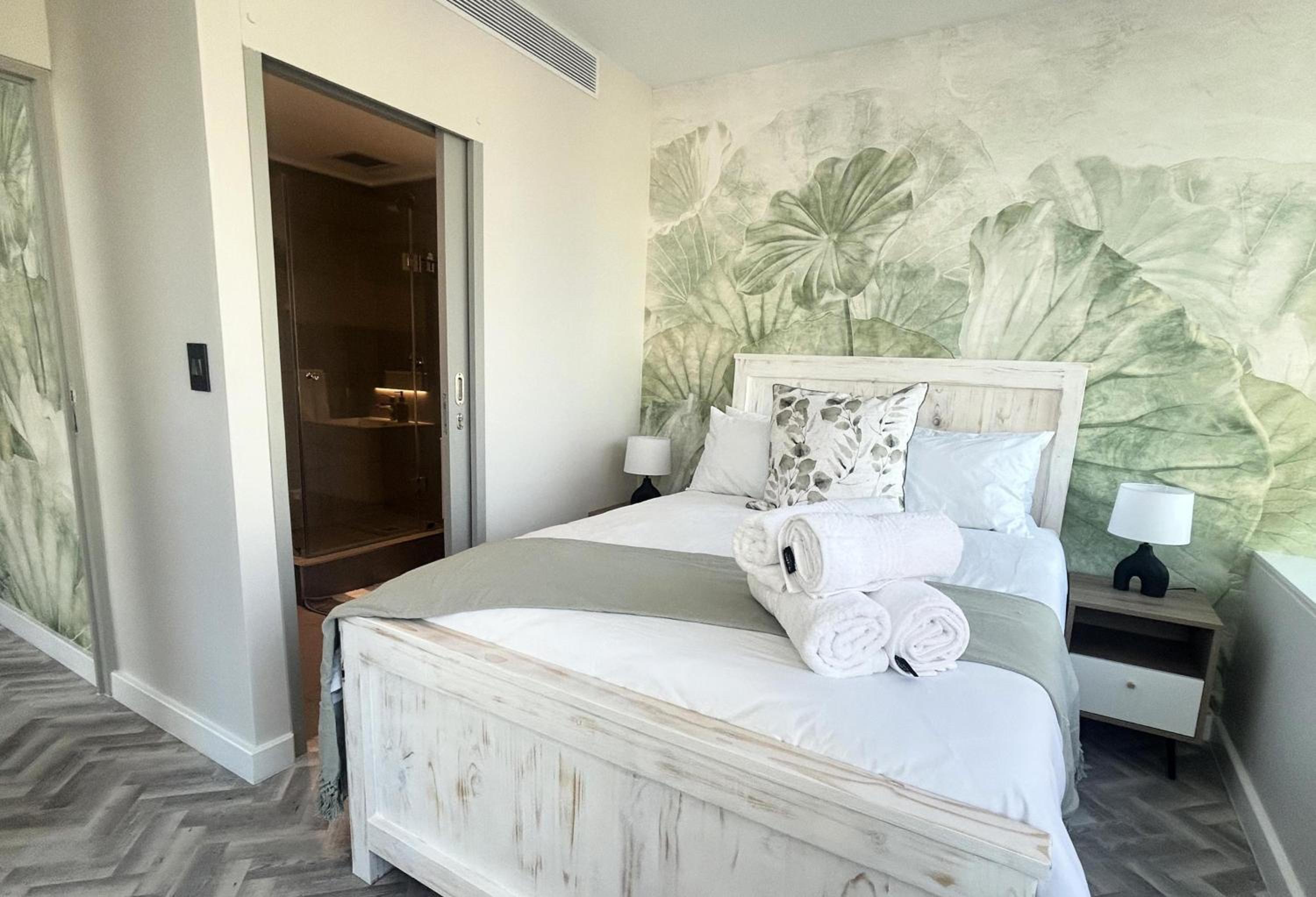 Lux City Suite - Near CTICC and V&A view 2
