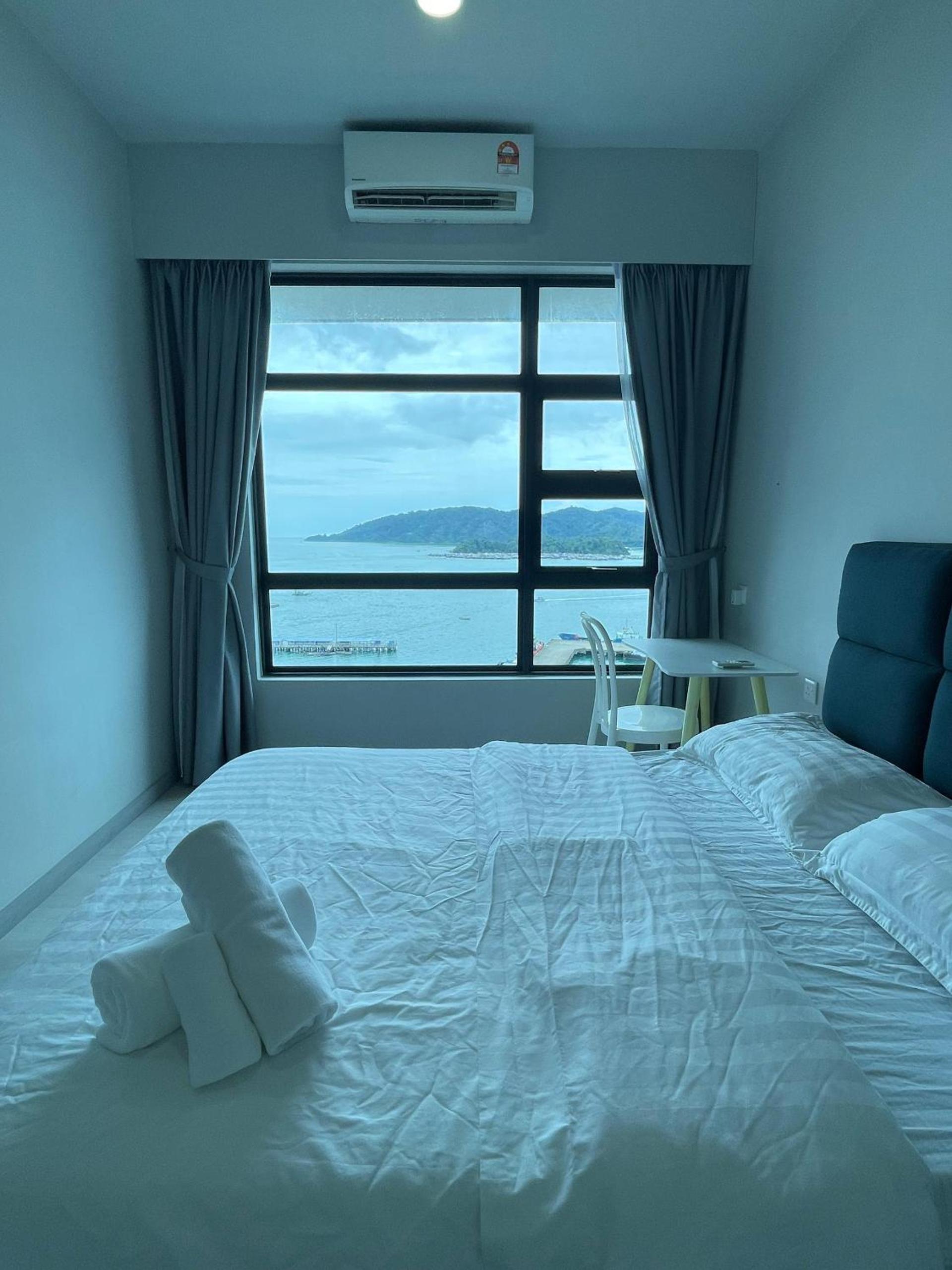 Oceanview 2 Bdrm unit JQ Tower photo 5