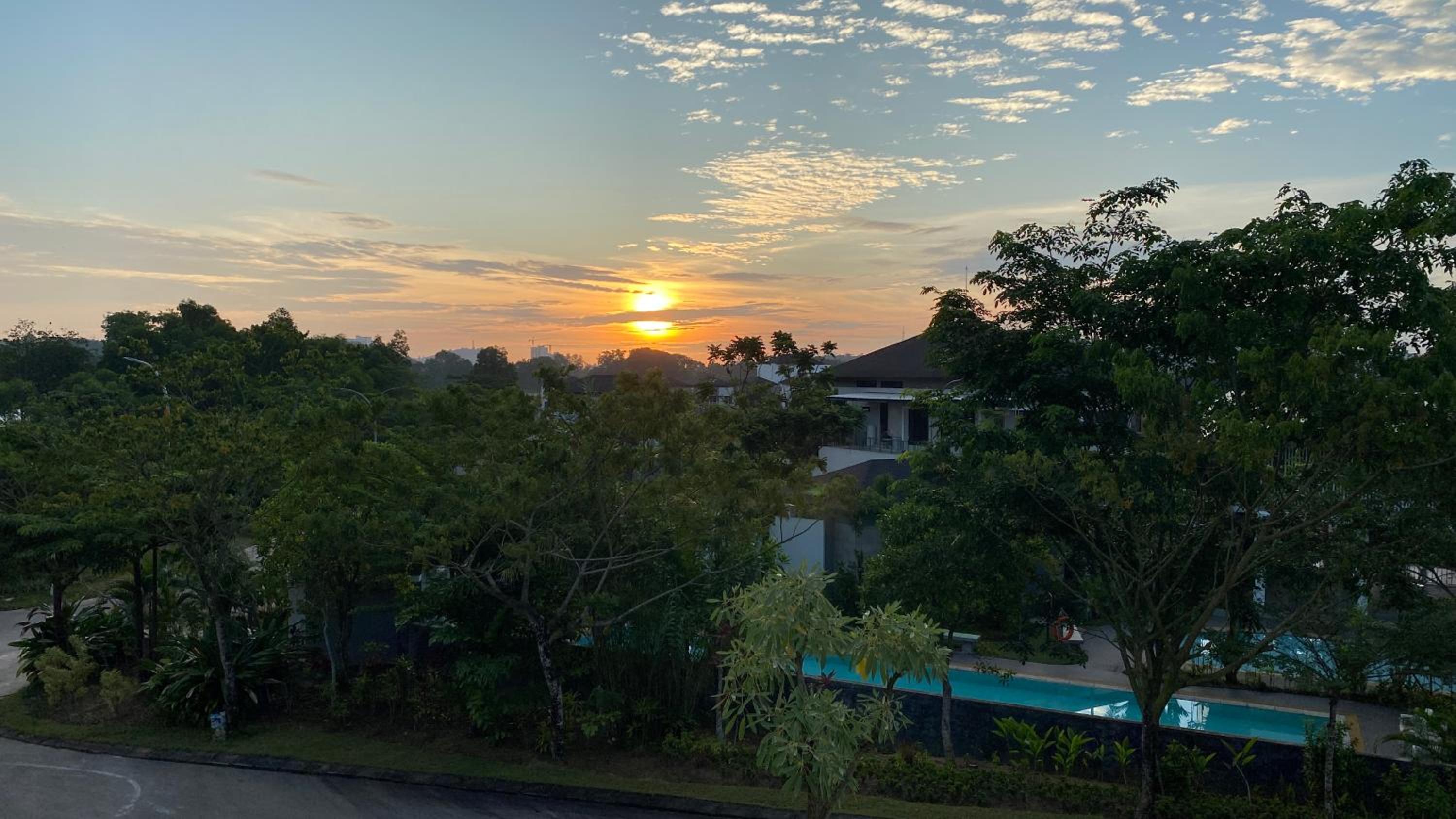 Stylish Home view 4