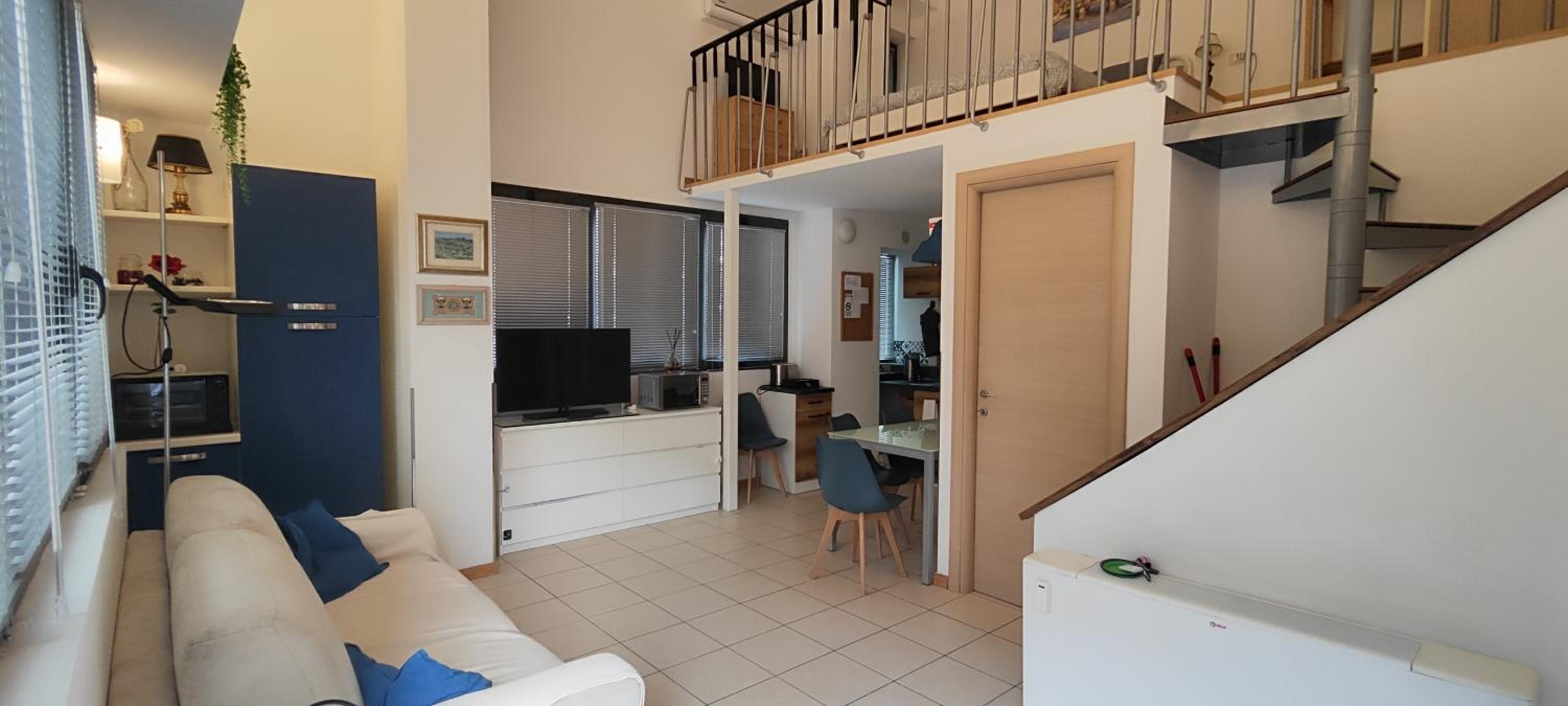 Gemme Fiorentine Apartments in front of the train station 5 minutes from the centre Free parking