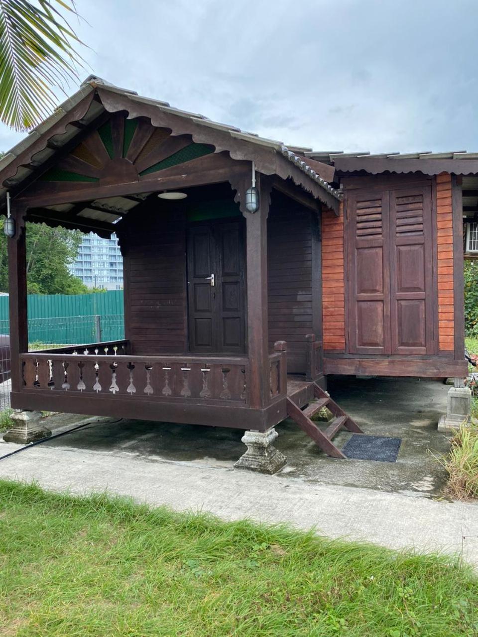 Cenanghill Beachfront