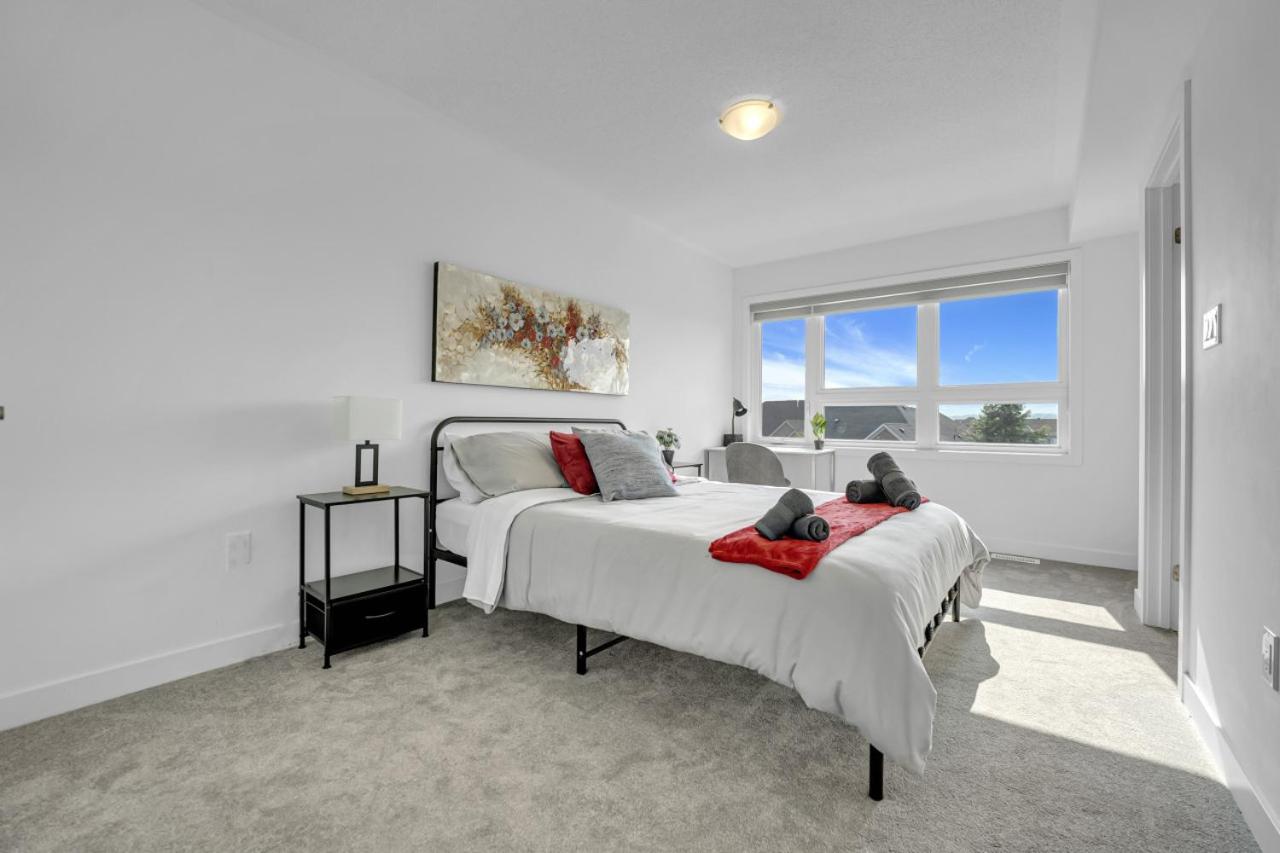 Posh 4 Bed Home with Backyard in Great Location