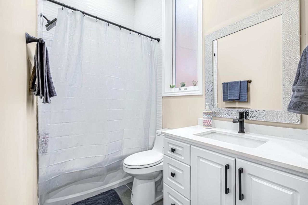 Stylish 5bed Home Near DT Hospitals GO Lake TiCats