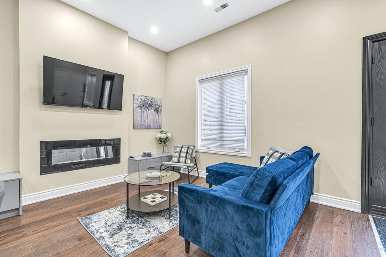 Stylish 5bed Home Near DT Hospitals GO Lake TiCats