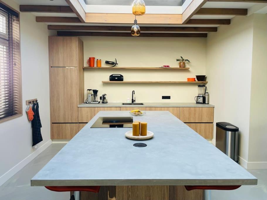 Luxurious Renovated Home, Retro Touch!