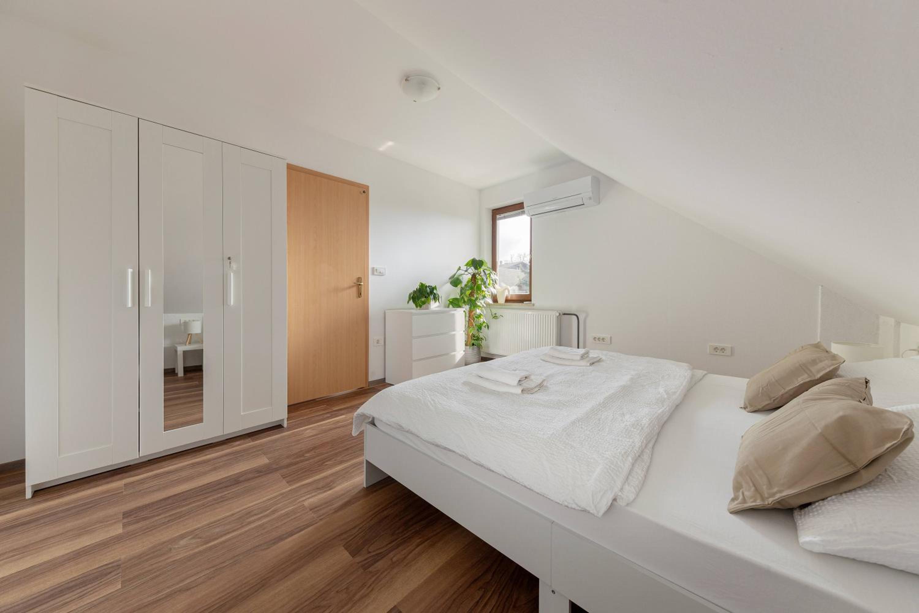 LOGAR Apartments