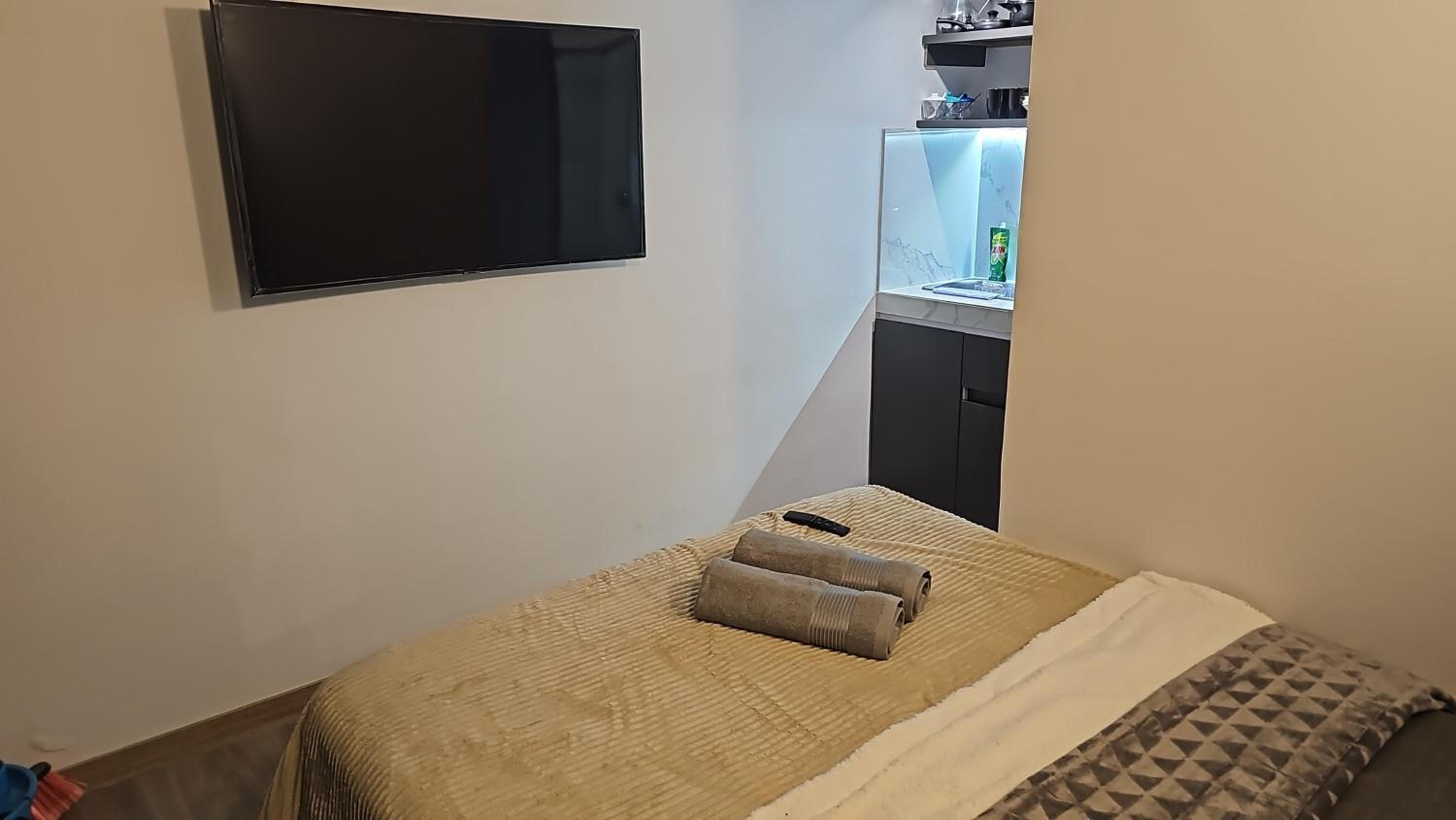 Hermosa casa con espacios independientes cerca a Mall plaza