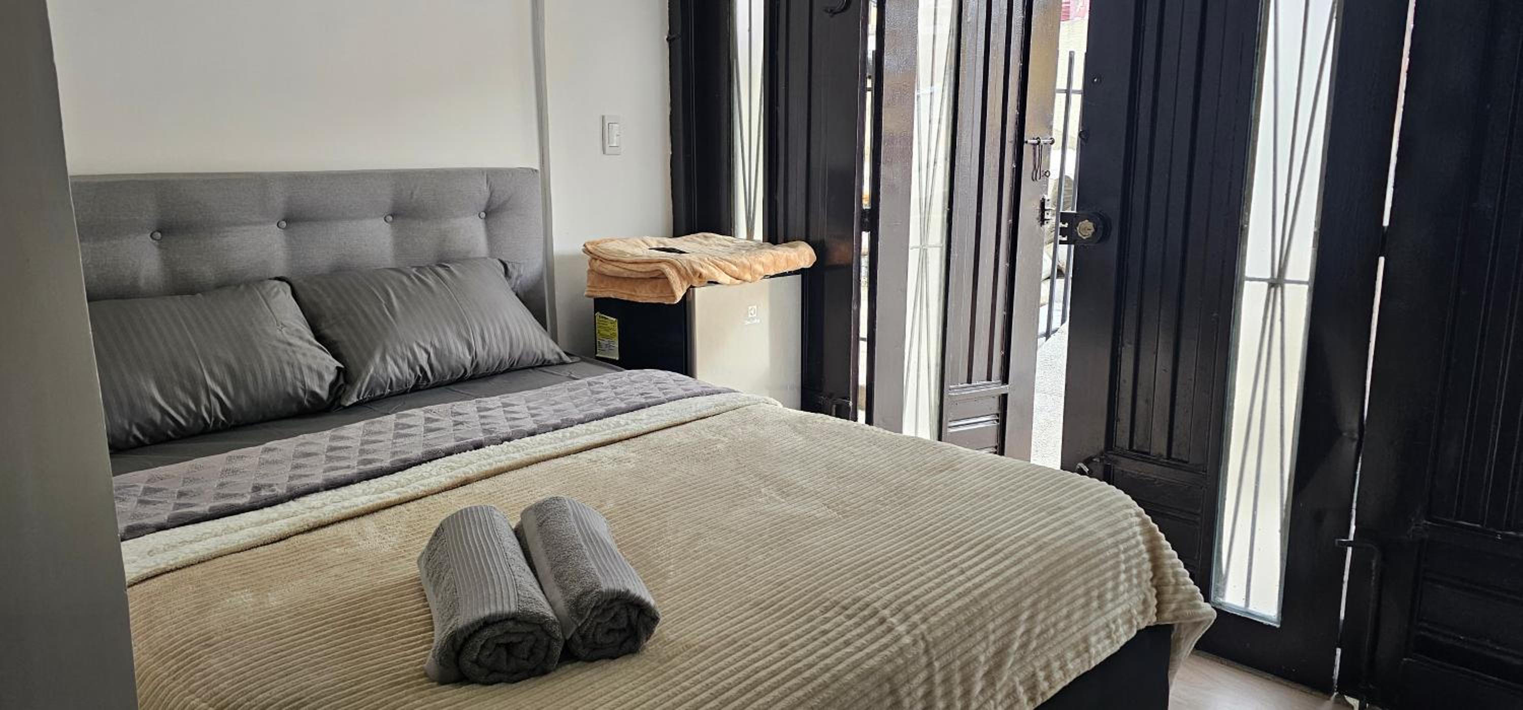 Hermosa casa con espacios independientes cerca a Mall plaza