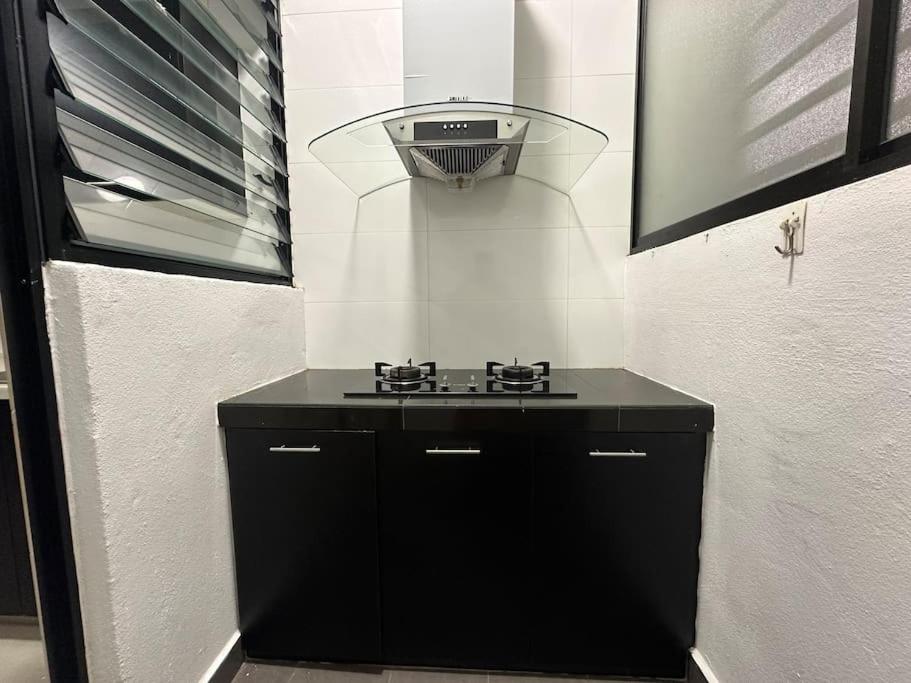 Puchong Condo Free WiFi & Netflix photo 8