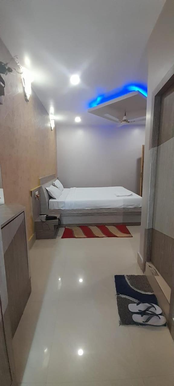 Hotel Urmila International view 4