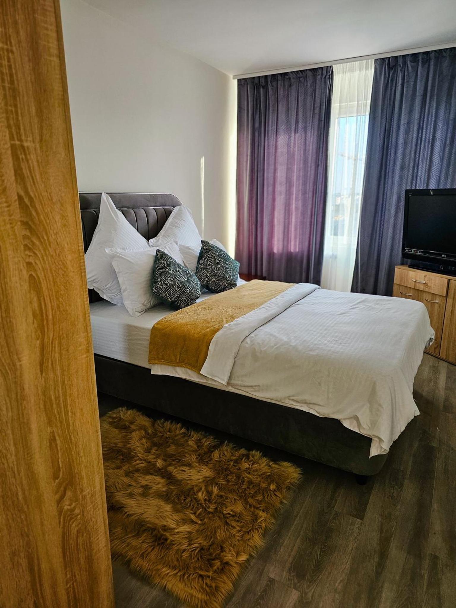 Helen Apartment