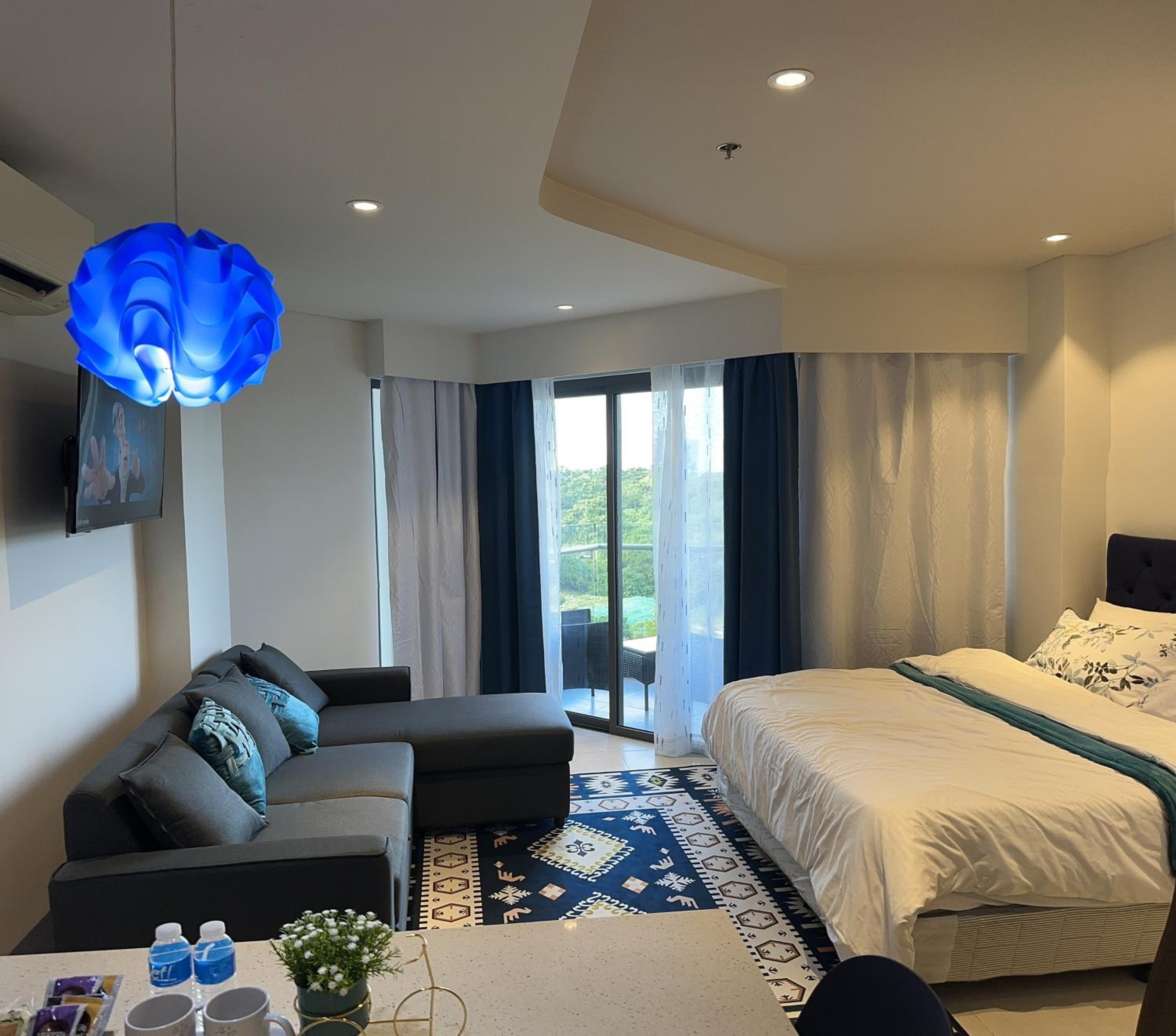 Tambuli Cebu PhStudio Deluxe Seaview with Balcony Tower C 15mins airport view 2
