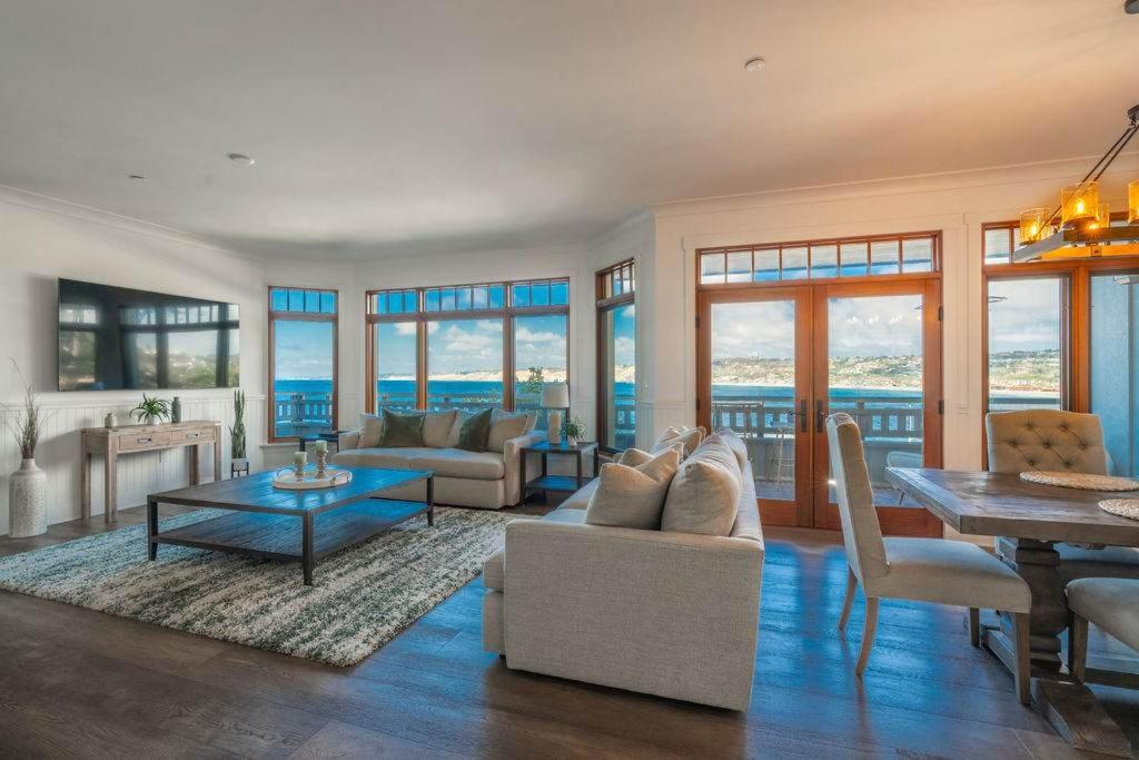 Spectacular La Jolla Cove Compound view 4