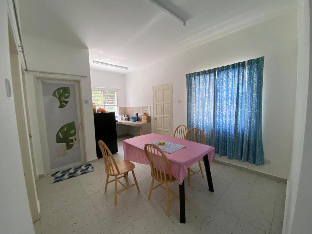 Rumah Bukit Jalan Kolam Air view 3