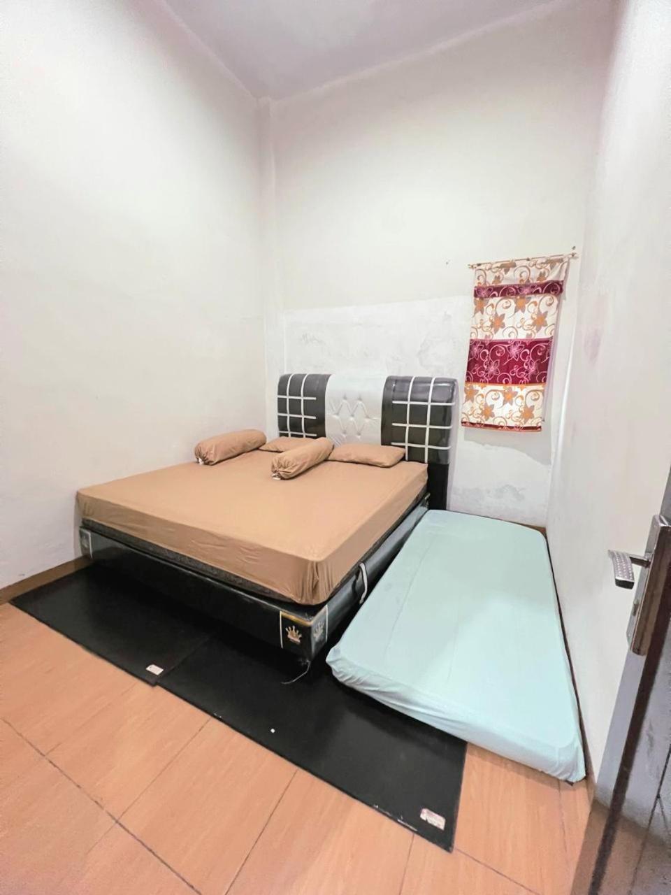 VILLA BUKIT MAS 4 KAMAR BERASTAGI SEBRANG MIKIE Funland