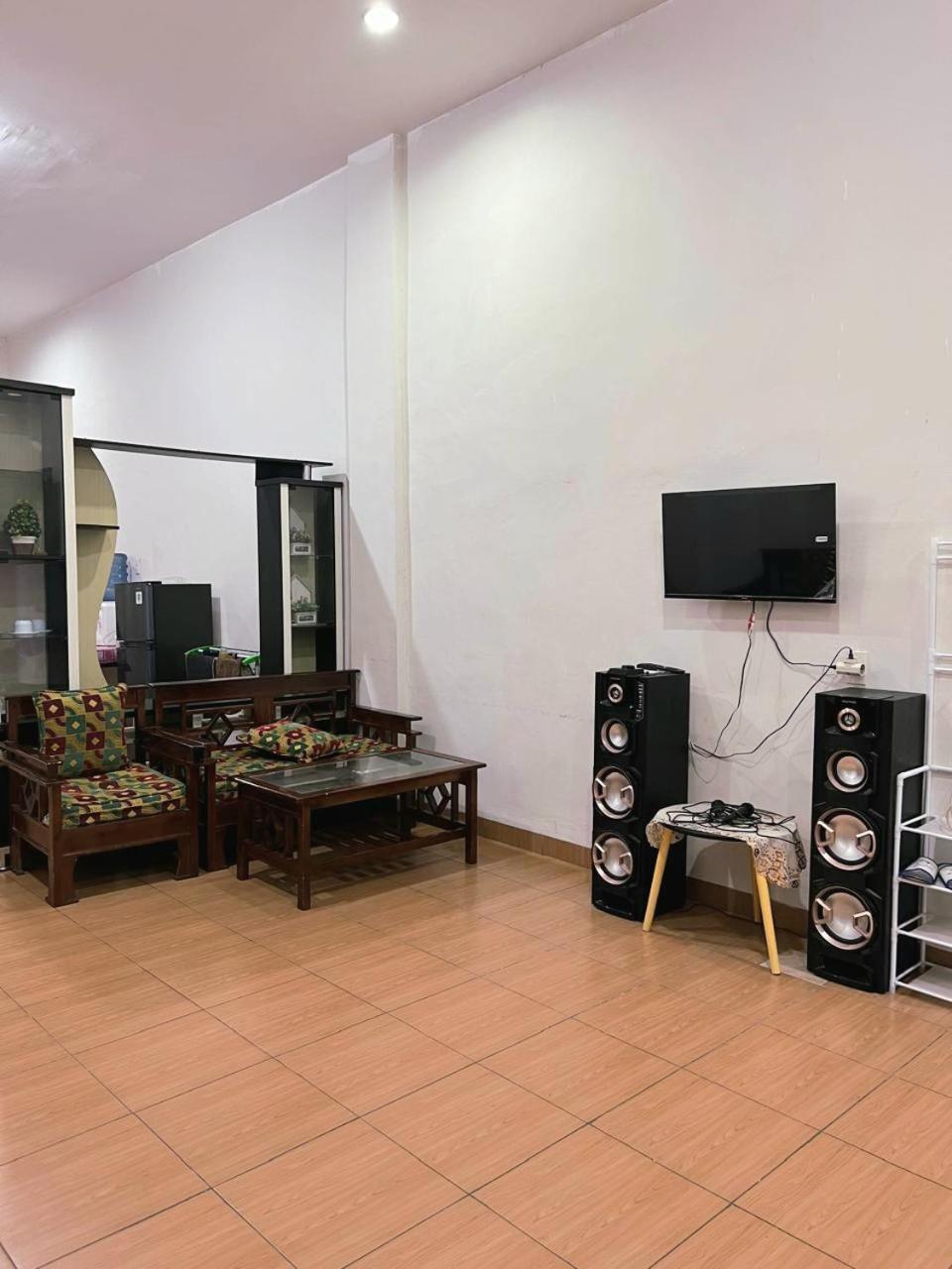 VILLA BUKIT MAS 4 KAMAR BERASTAGI SEBRANG MIKIE Funland