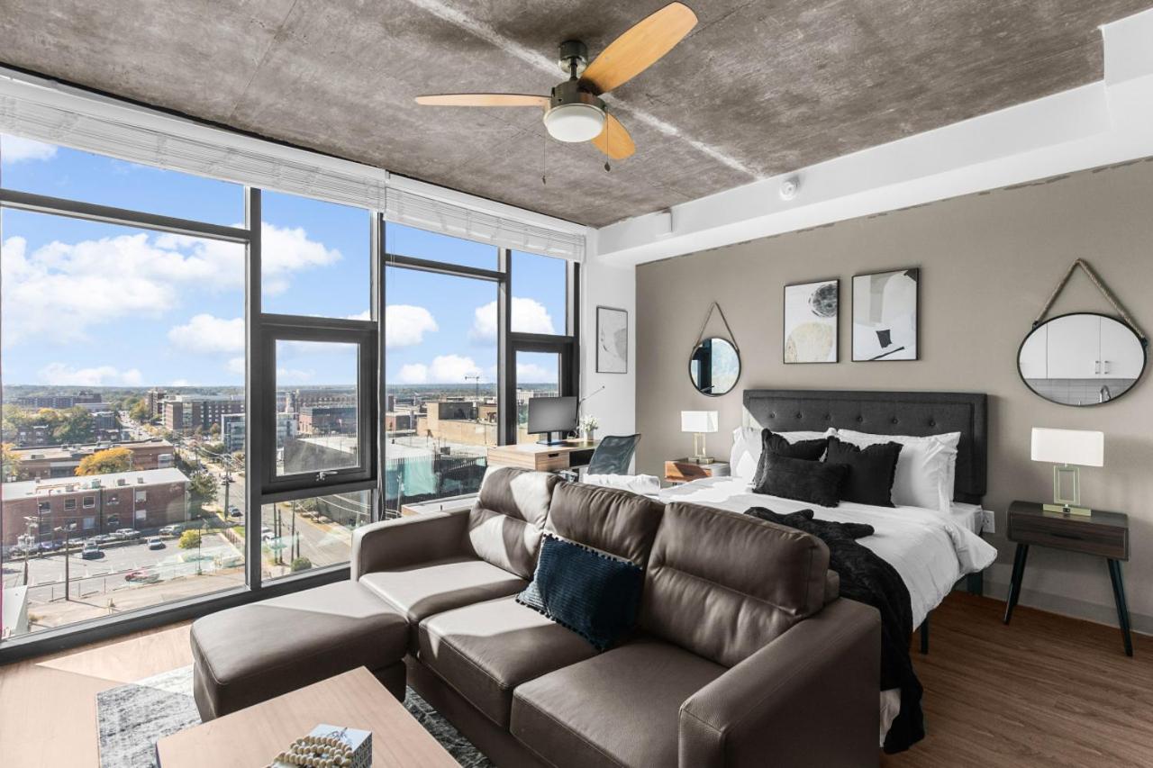 Birmingham Vacations - Tranquil Urban Space Studio City View - Property Image 1