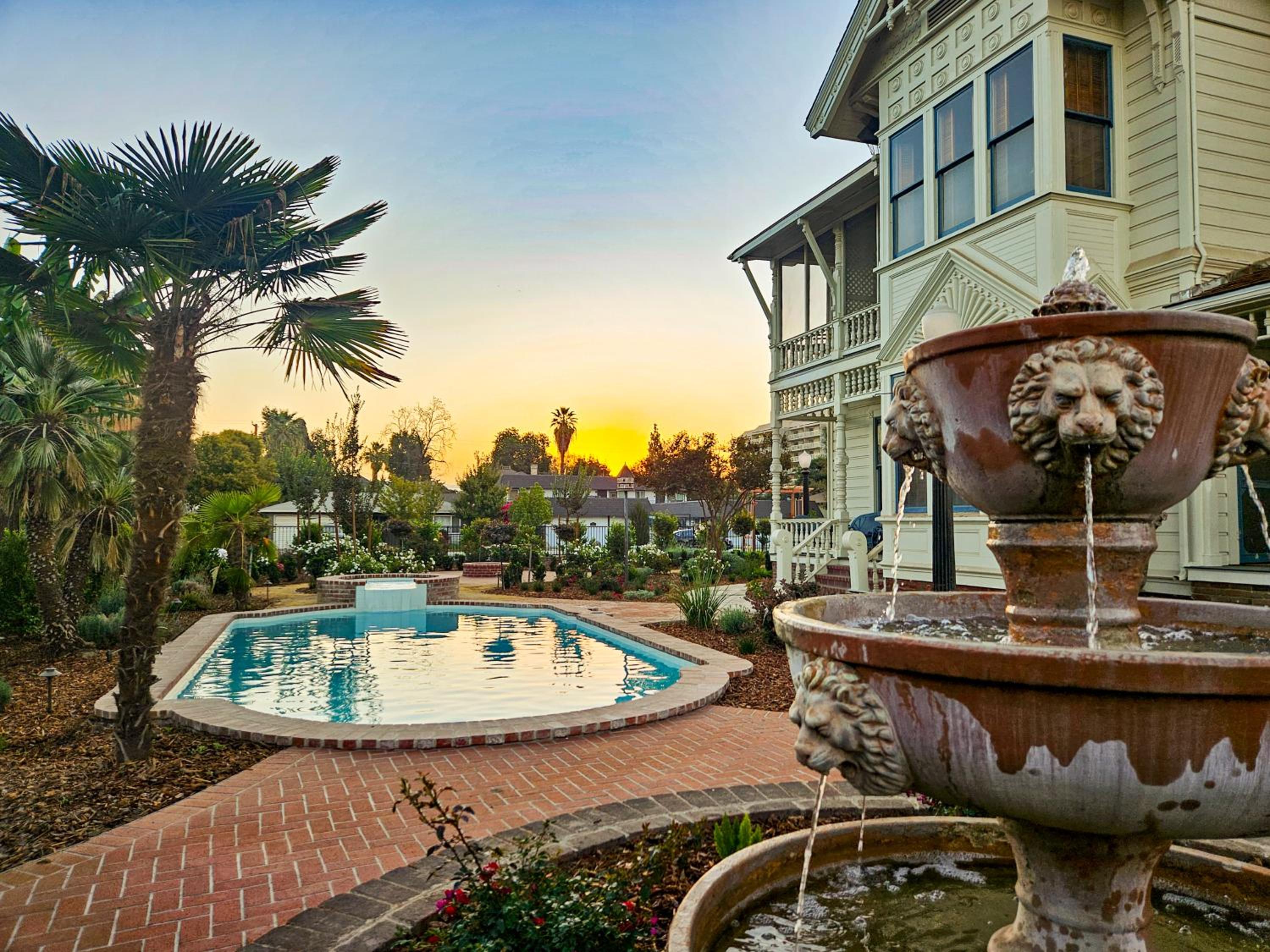 The JD Hyde Historic Inn view 2