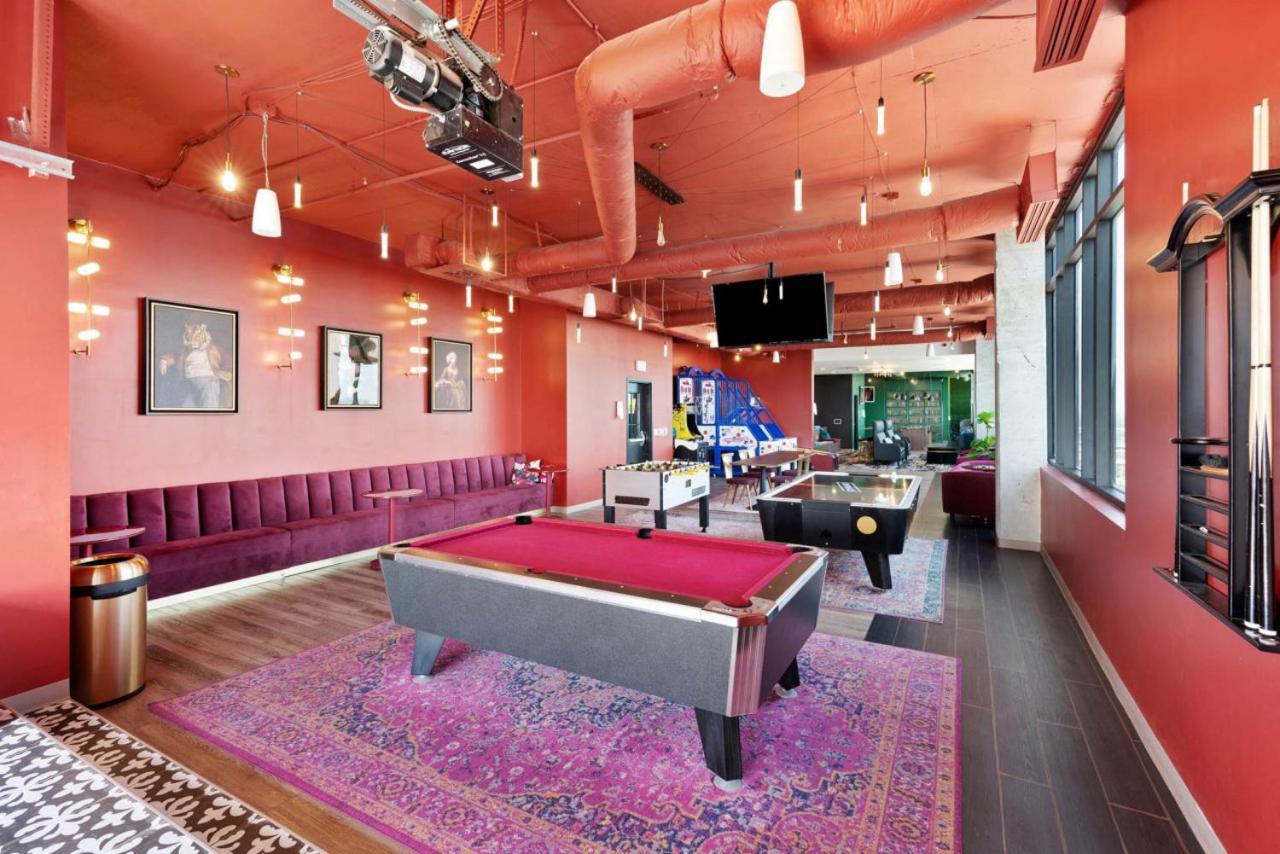 Birmingham Vacations - Tranquil Urban Space Studio City View - Property Image 3